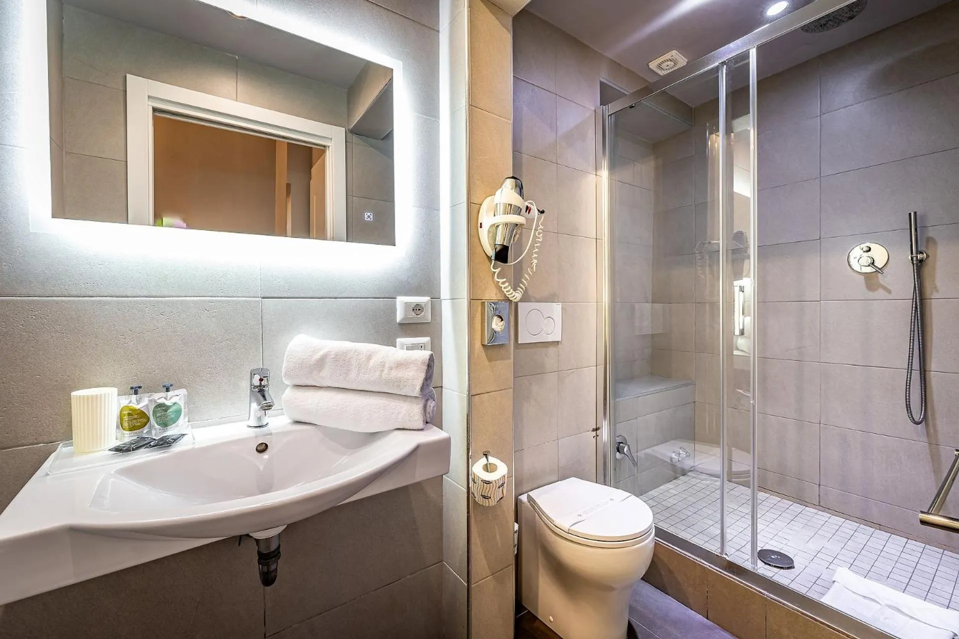 Bathroom in Antico Centro Suite