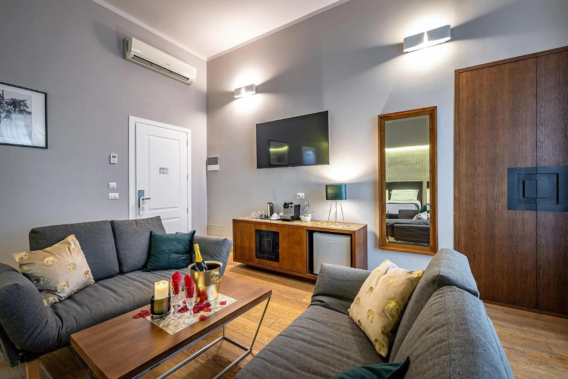 Living room in Antico Centro Suite