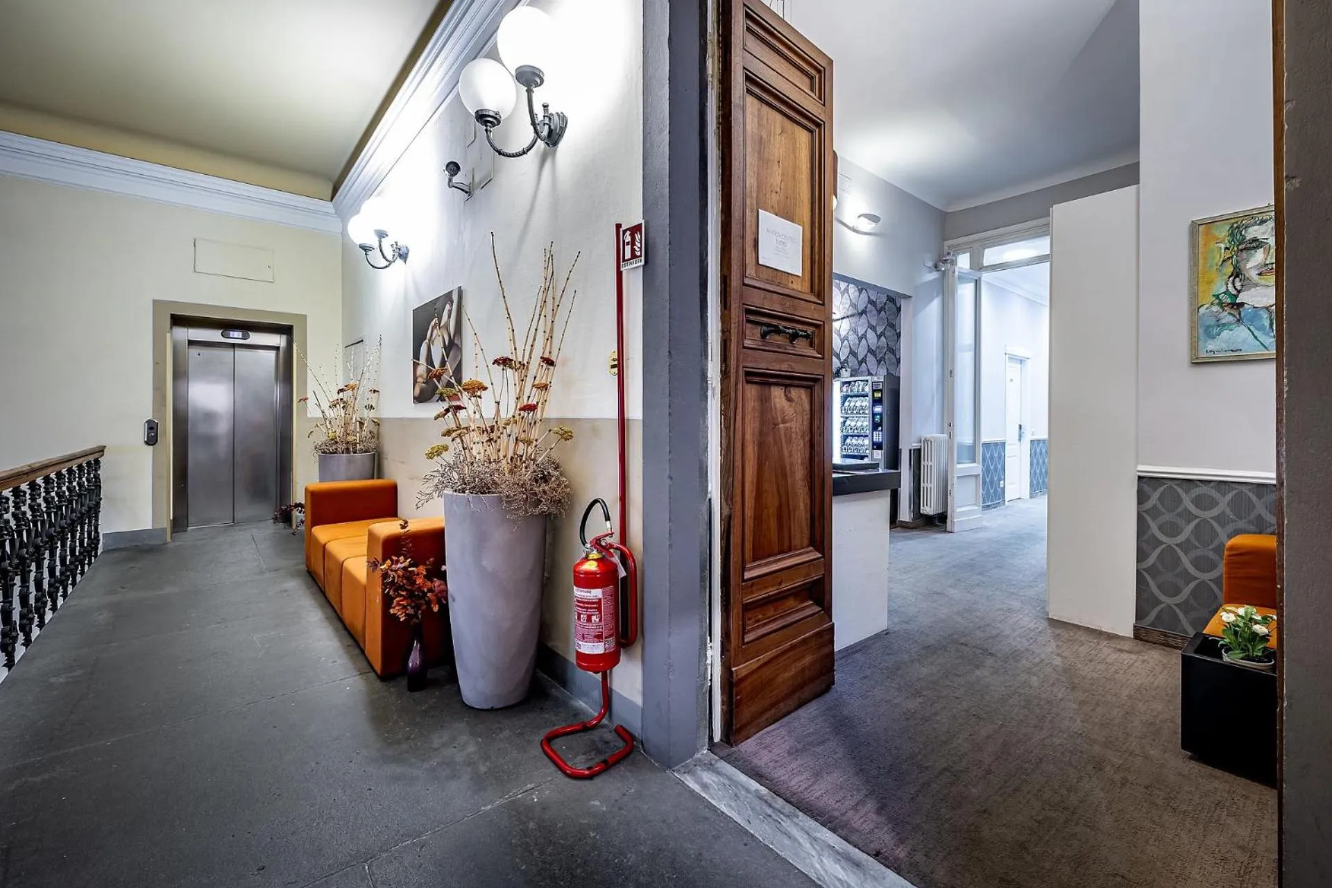 Facade/entrance in Antico Centro Suite