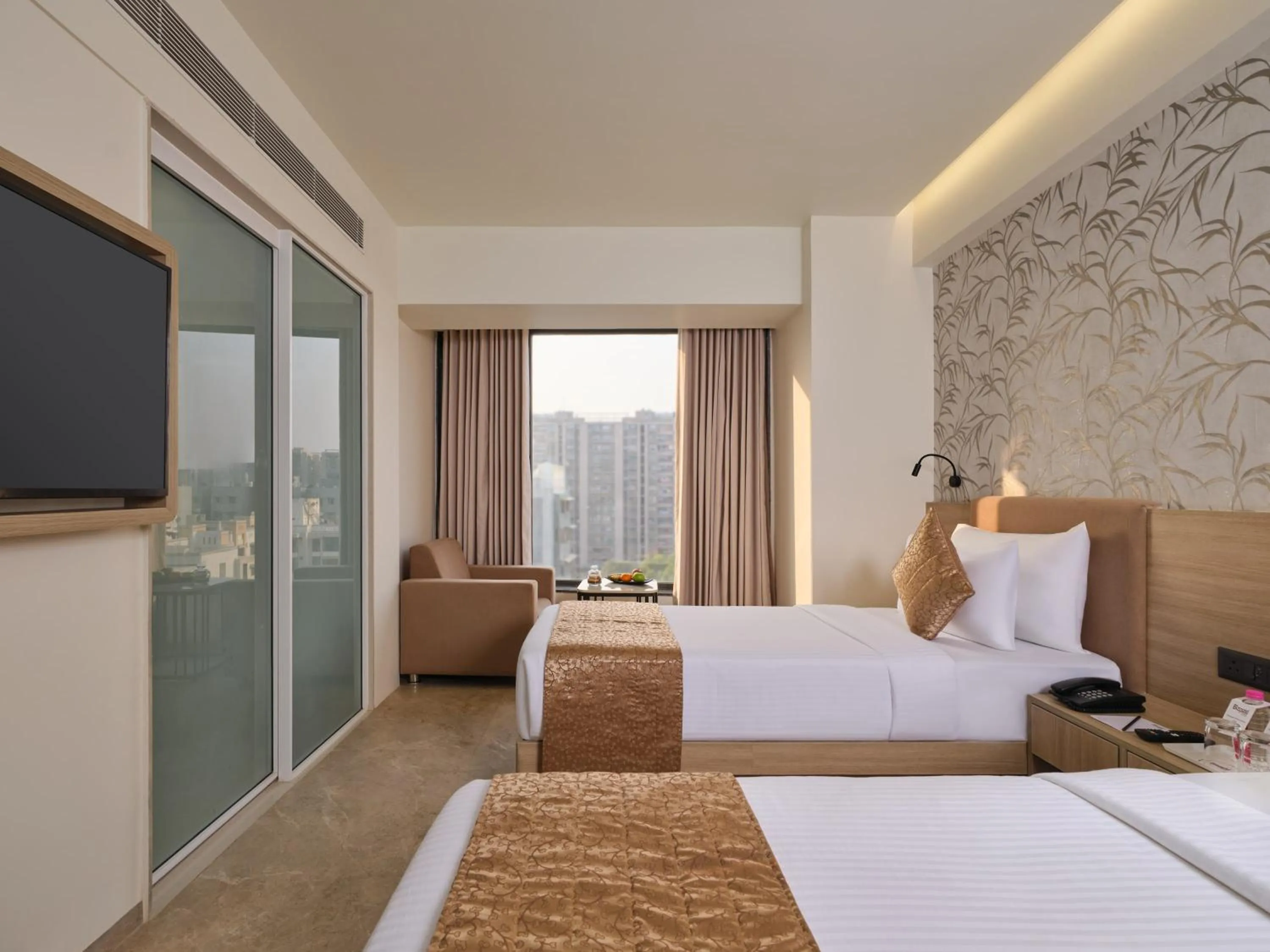 Photo of the whole room, Bed in Biznotel By Pride Motera