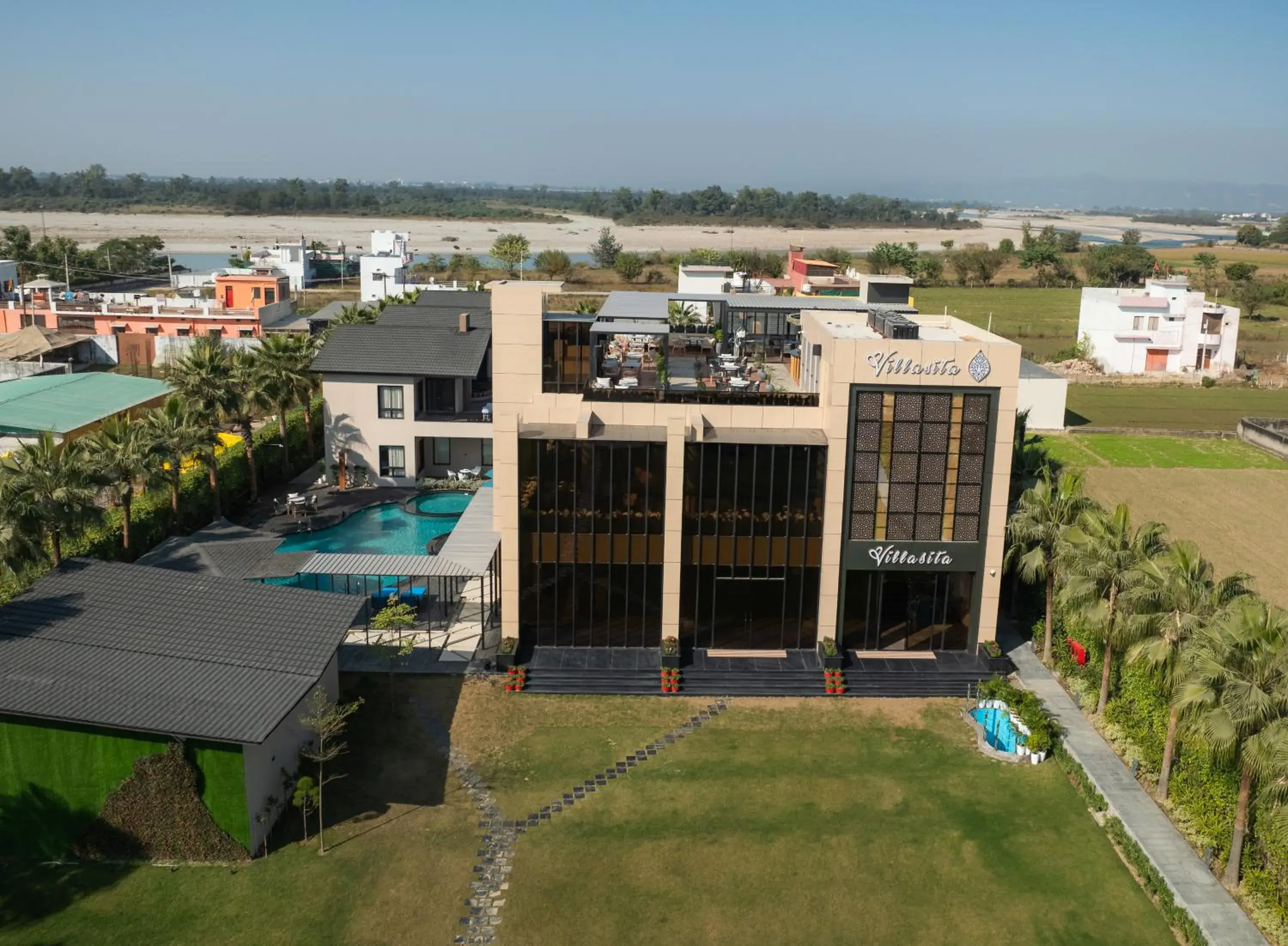 Facade/entrance in Villasita Resort Facade/entrance in Villasita Resort