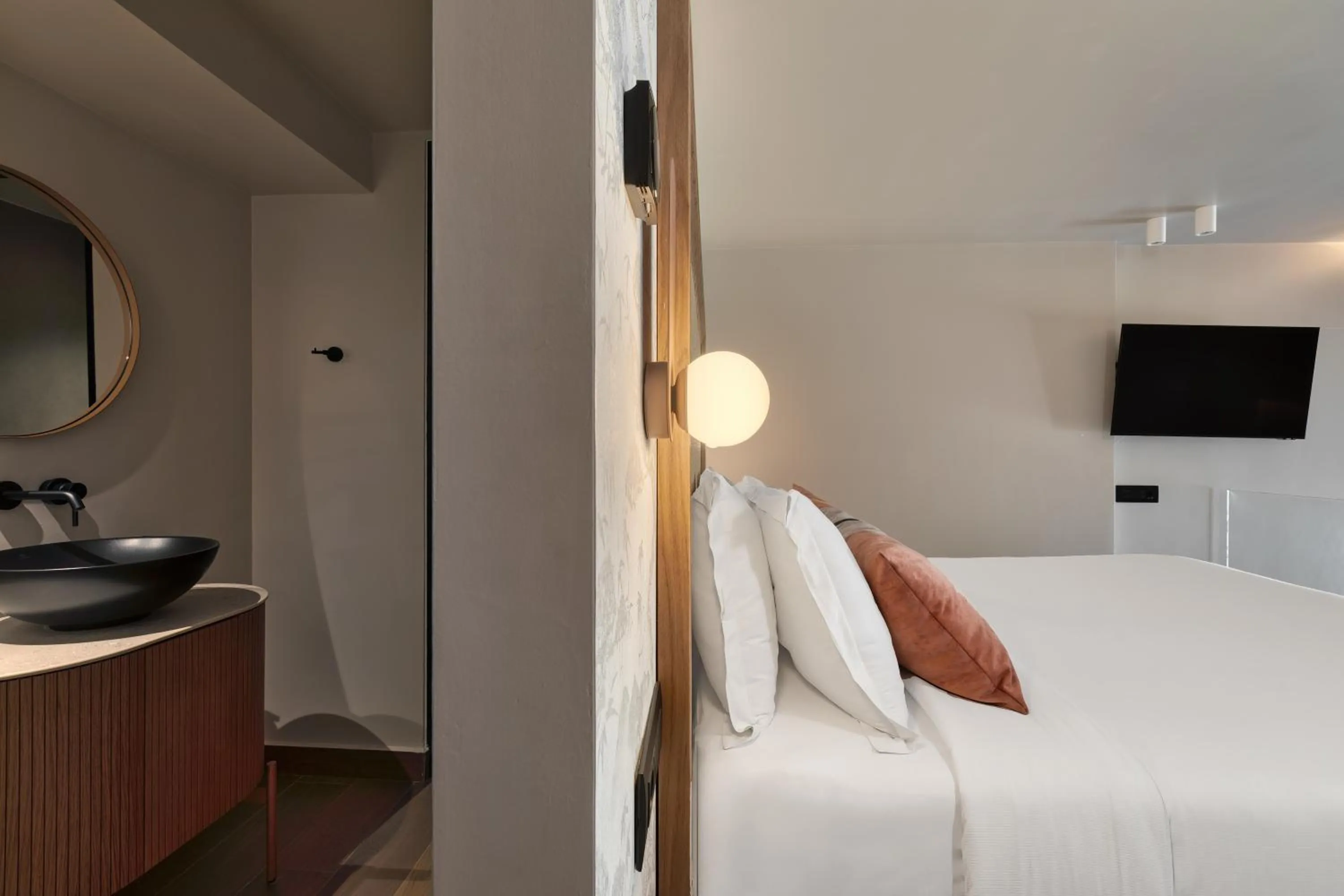 Bed in Castello Boutique Suites by the sea - Adults Only