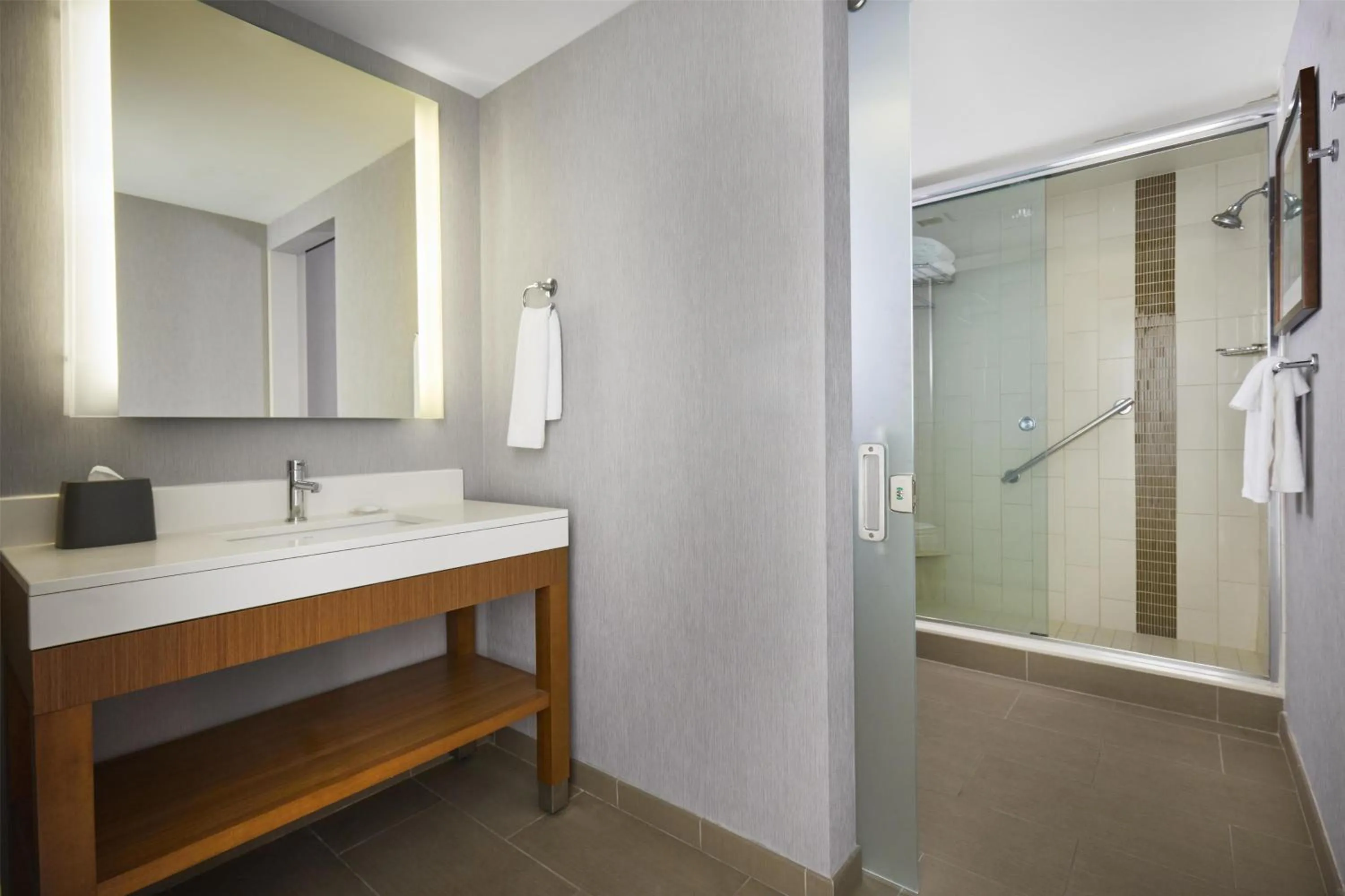 Bathroom in Hyatt Place New York Yonkers