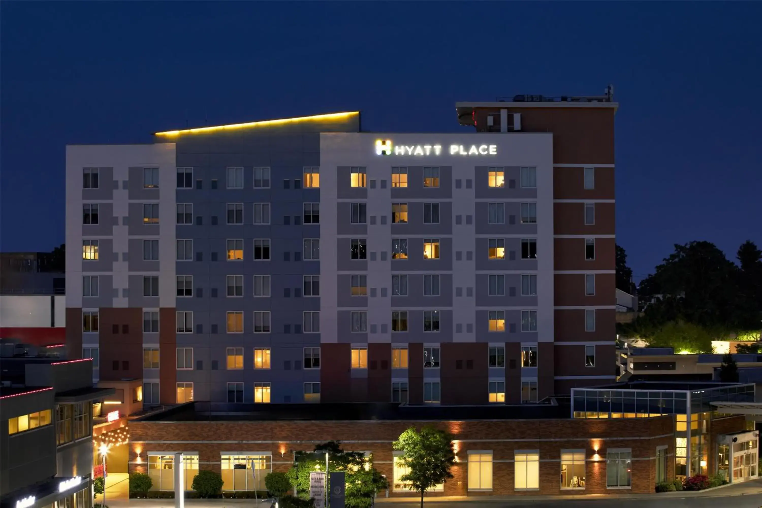 Property building in Hyatt Place New York Yonkers Property building in Hyatt Place New York Yonkers