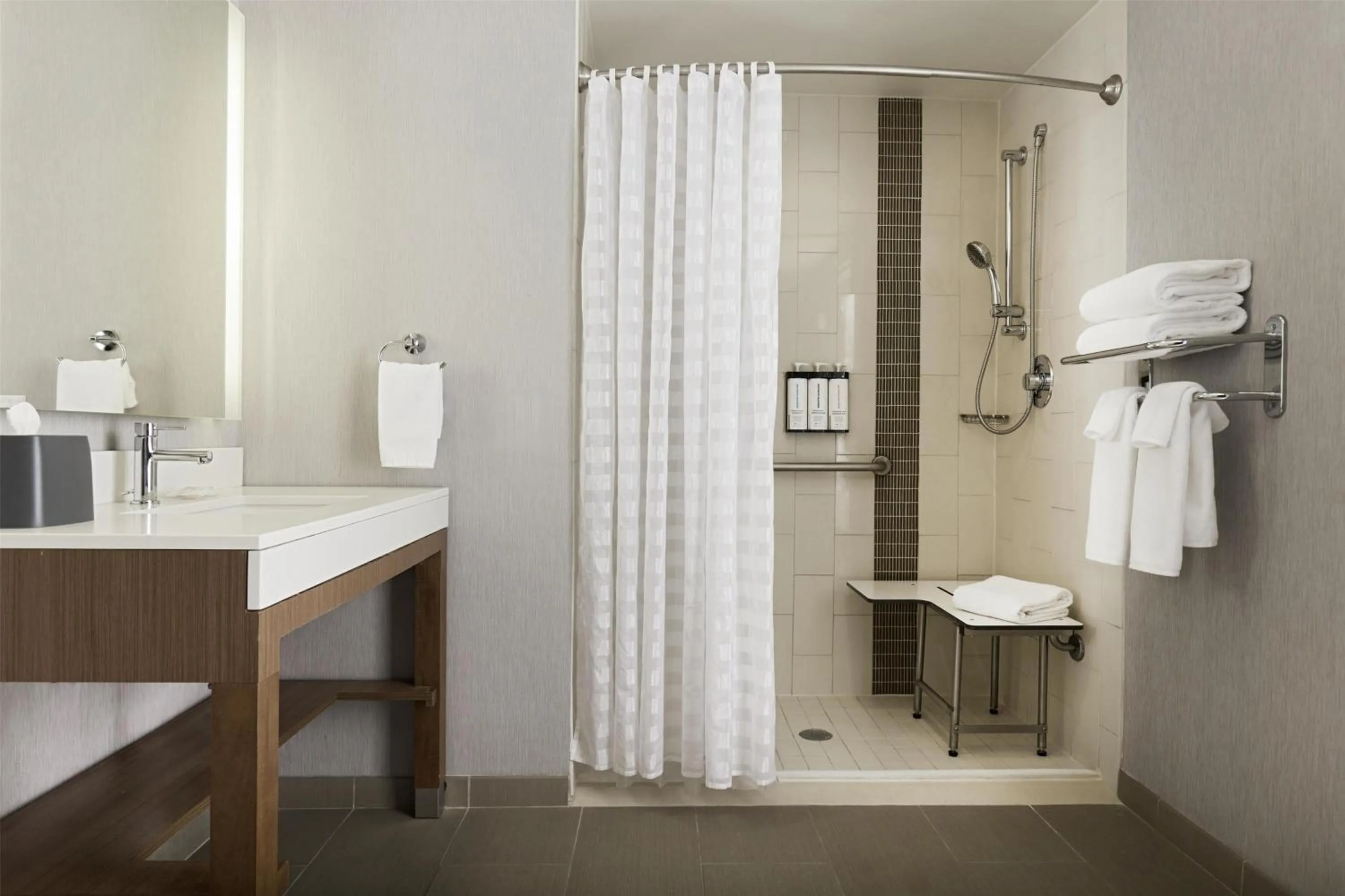 Bathroom in Hyatt Place New York Yonkers