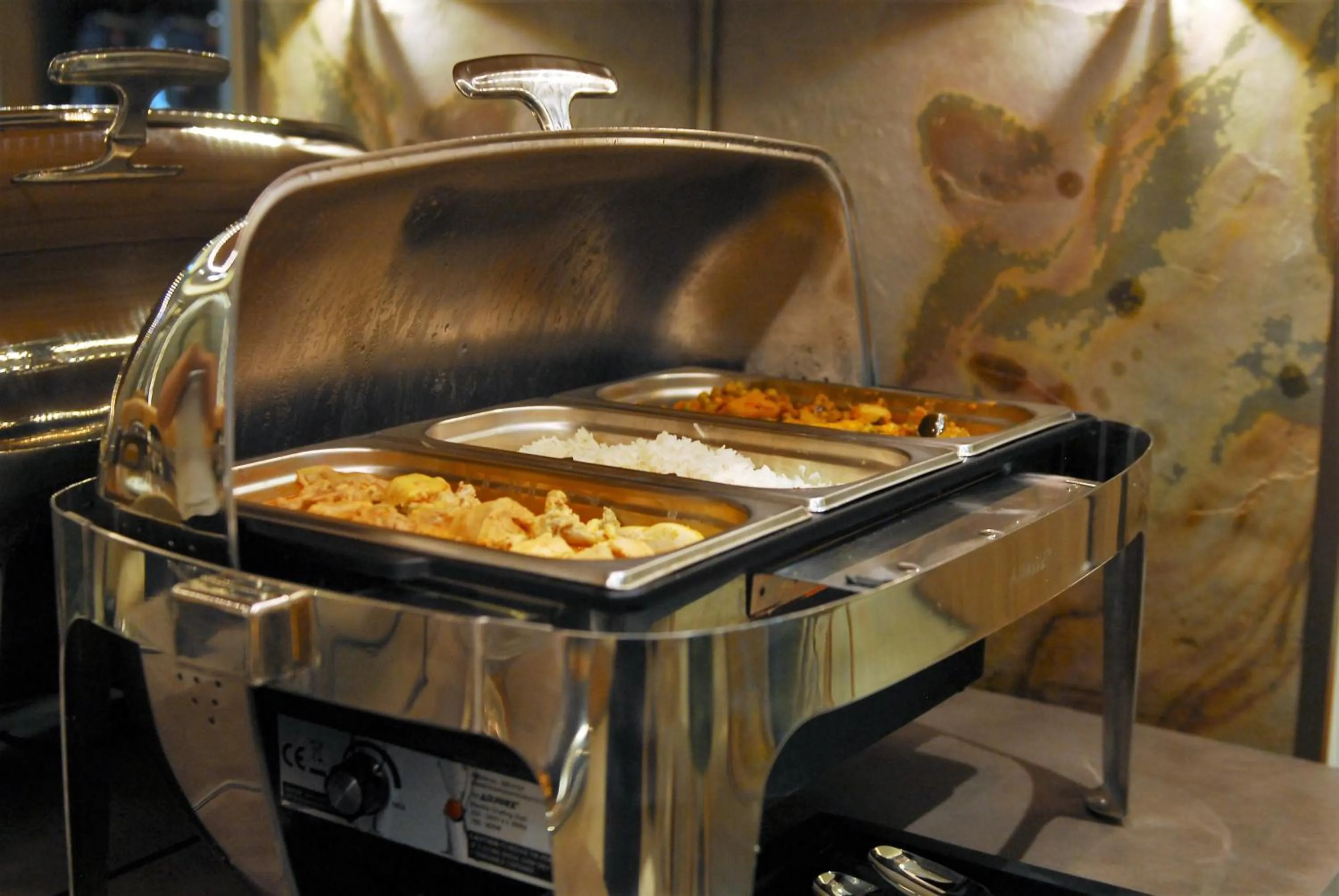 Food in The 7 Hotel, Suites, Studios & Apartments