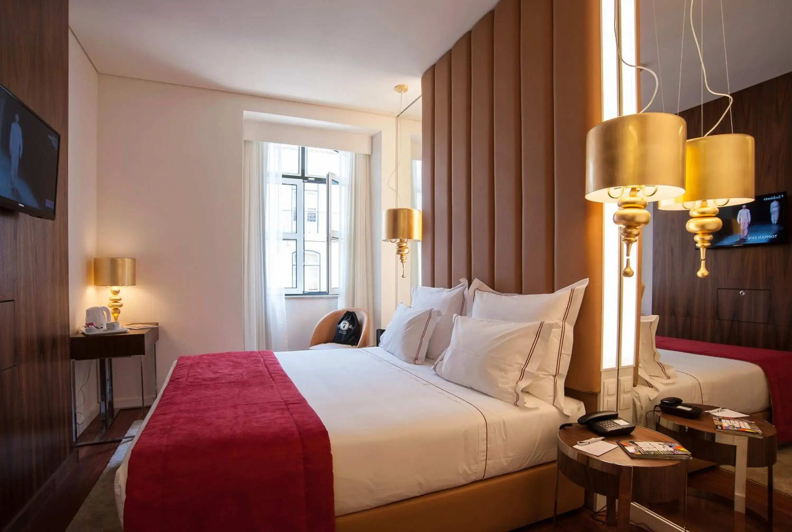 Bedroom, Bed in The 7 Hotel, Suites, Studios & Apartments Bedroom, Bed in The 7 Hotel, Suites, Studios & Apartments