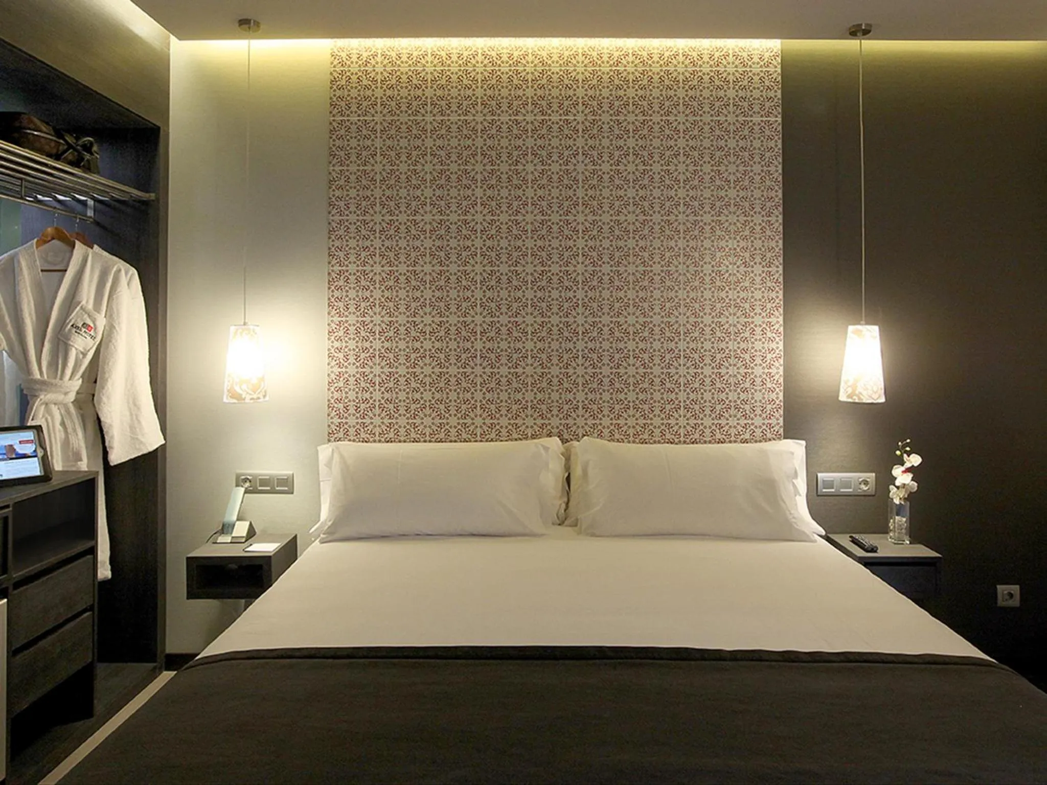 Photo of the whole room, Bed in Axel TWO Barcelona 4 Sup - Adults Only