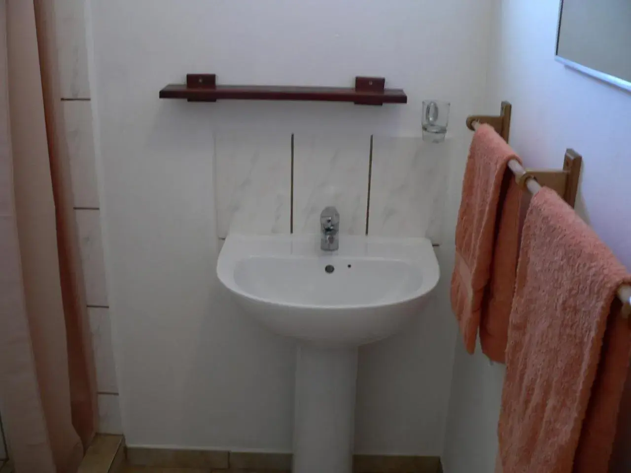 Double Room in Blue Moon Beach Holiday Resort Double Room in Blue Moon Beach Holiday Resort