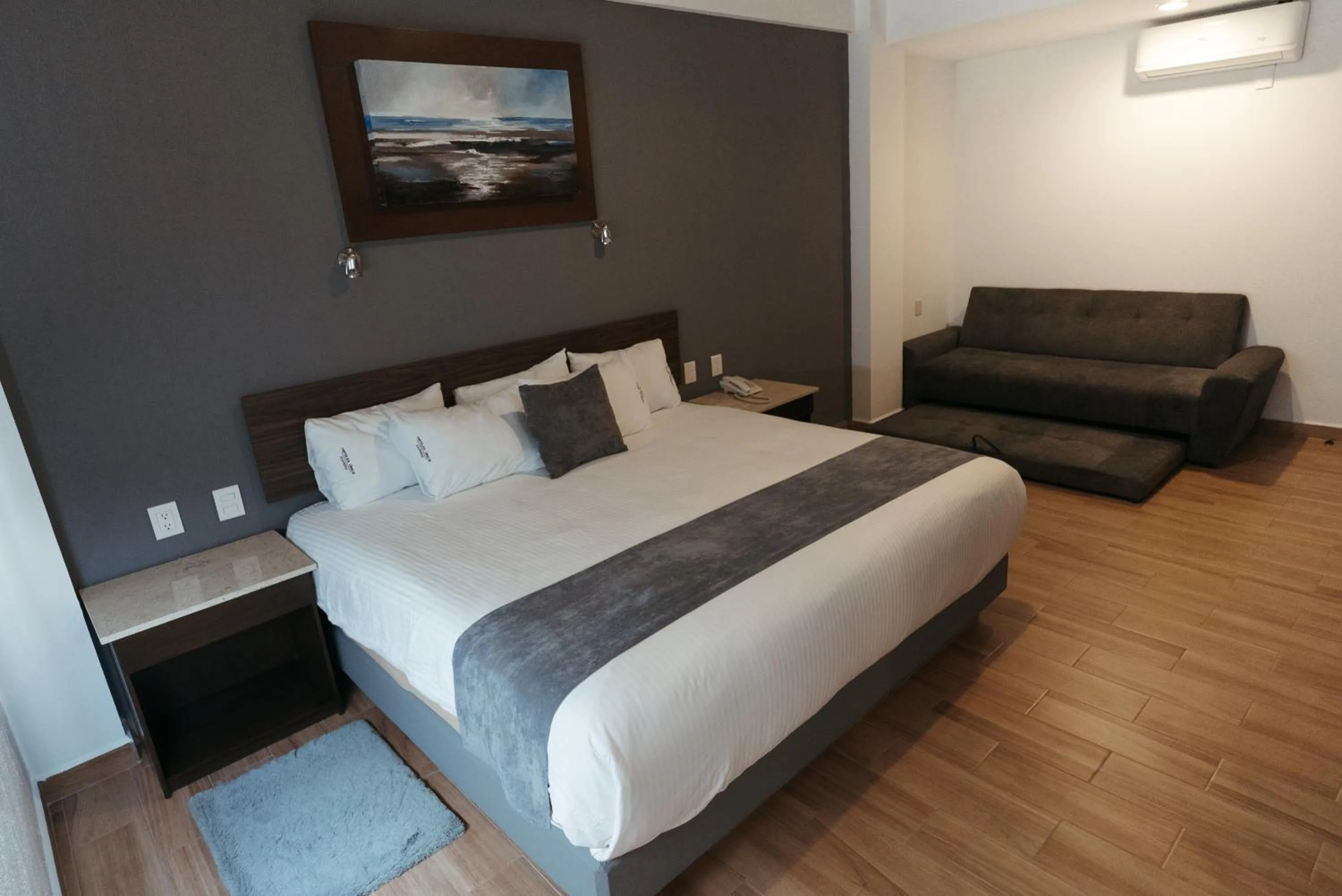 Bedroom, Bed in Hoteles Unico Express