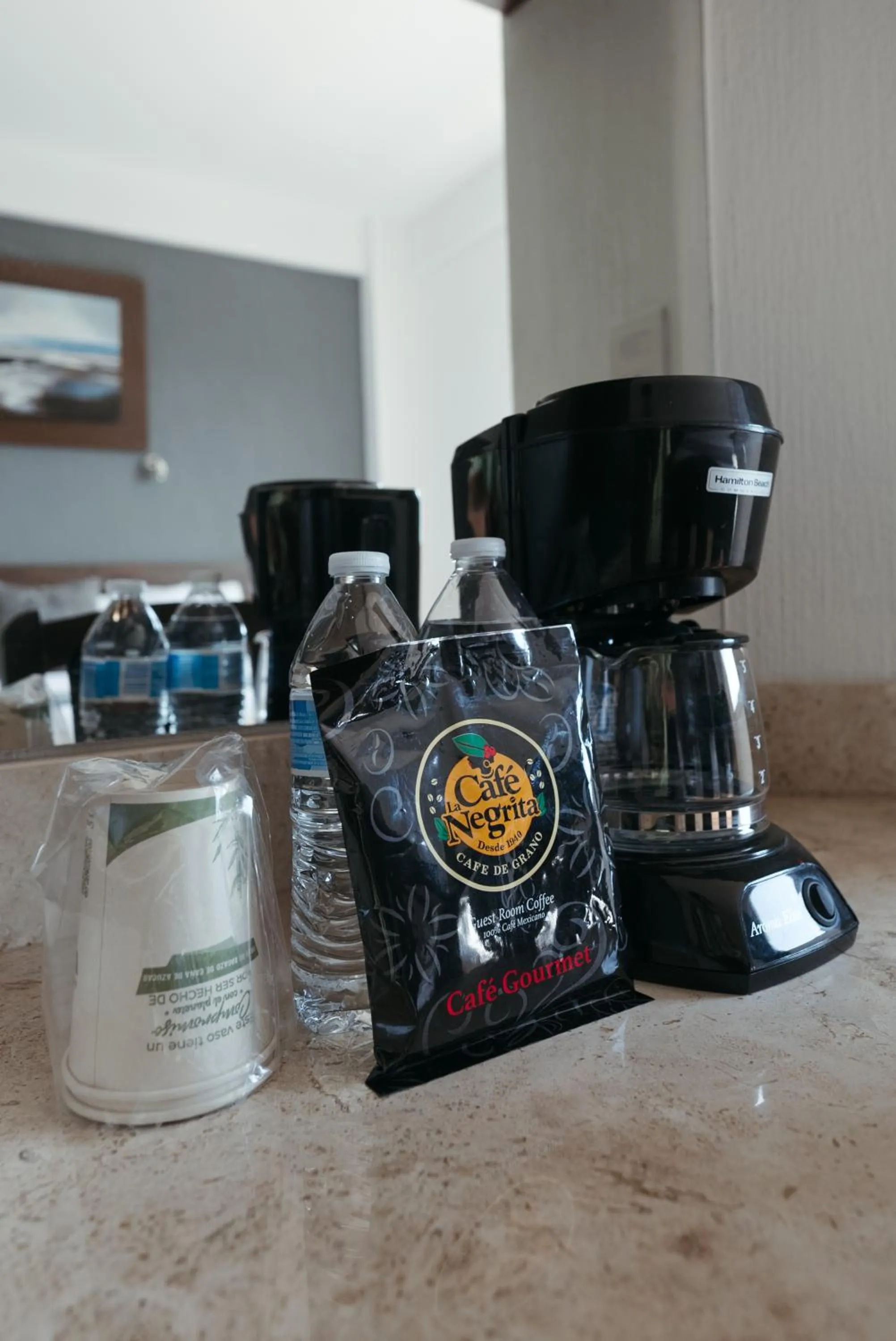 Coffee/tea facilities in Hoteles Unico Express