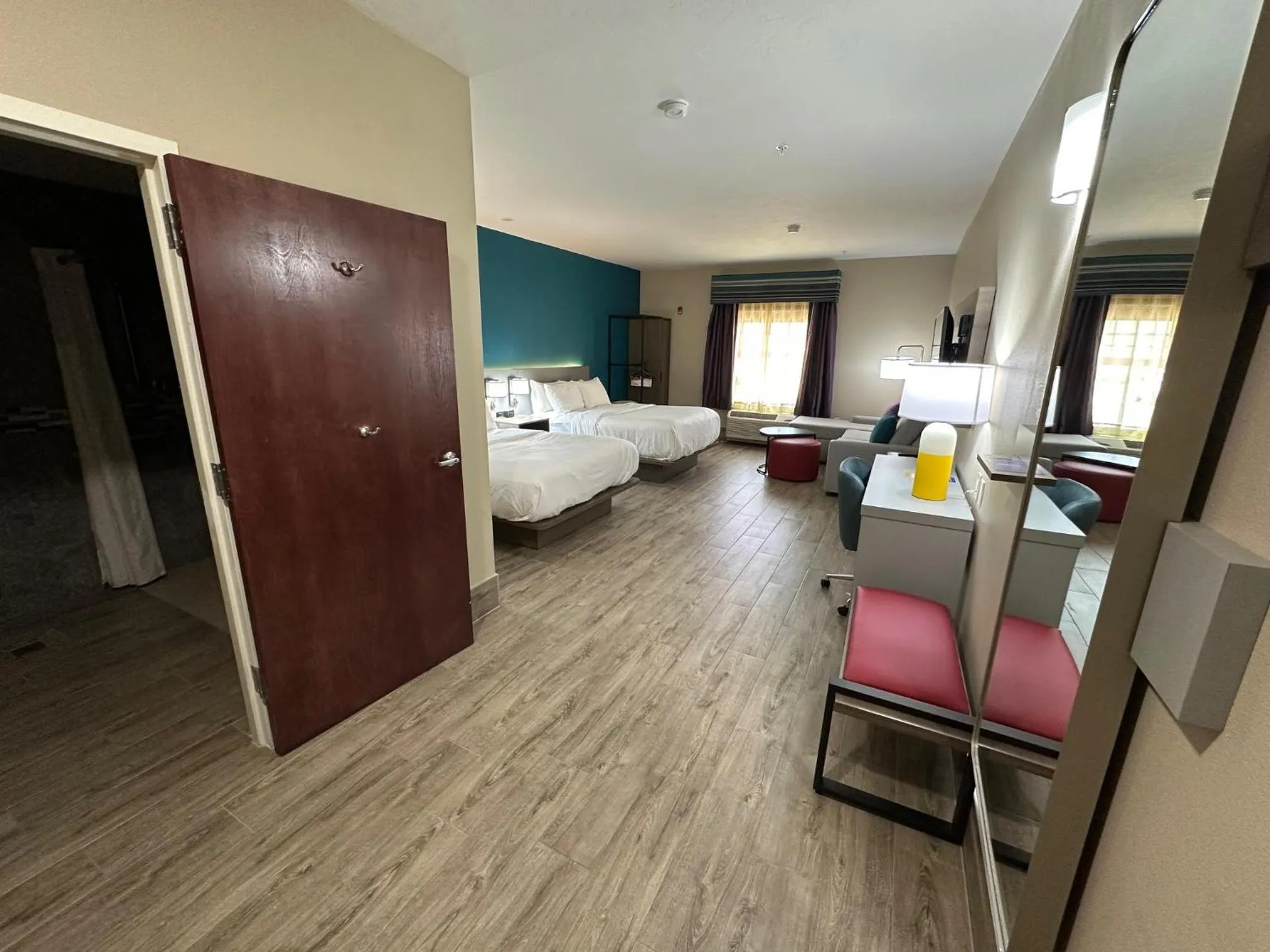 Photo of the whole room, Bed in Comfort Suites of Las Cruces I-25 North