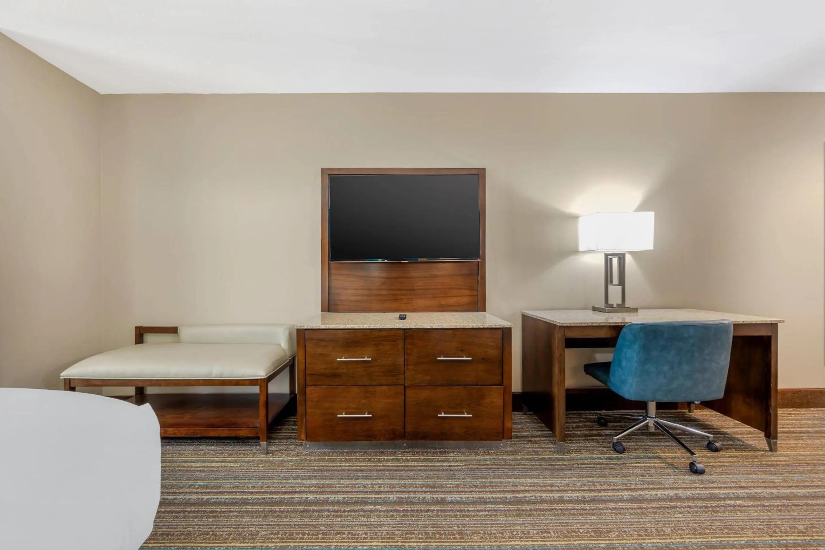 Bedroom in Comfort Suites of Las Cruces I-25 North