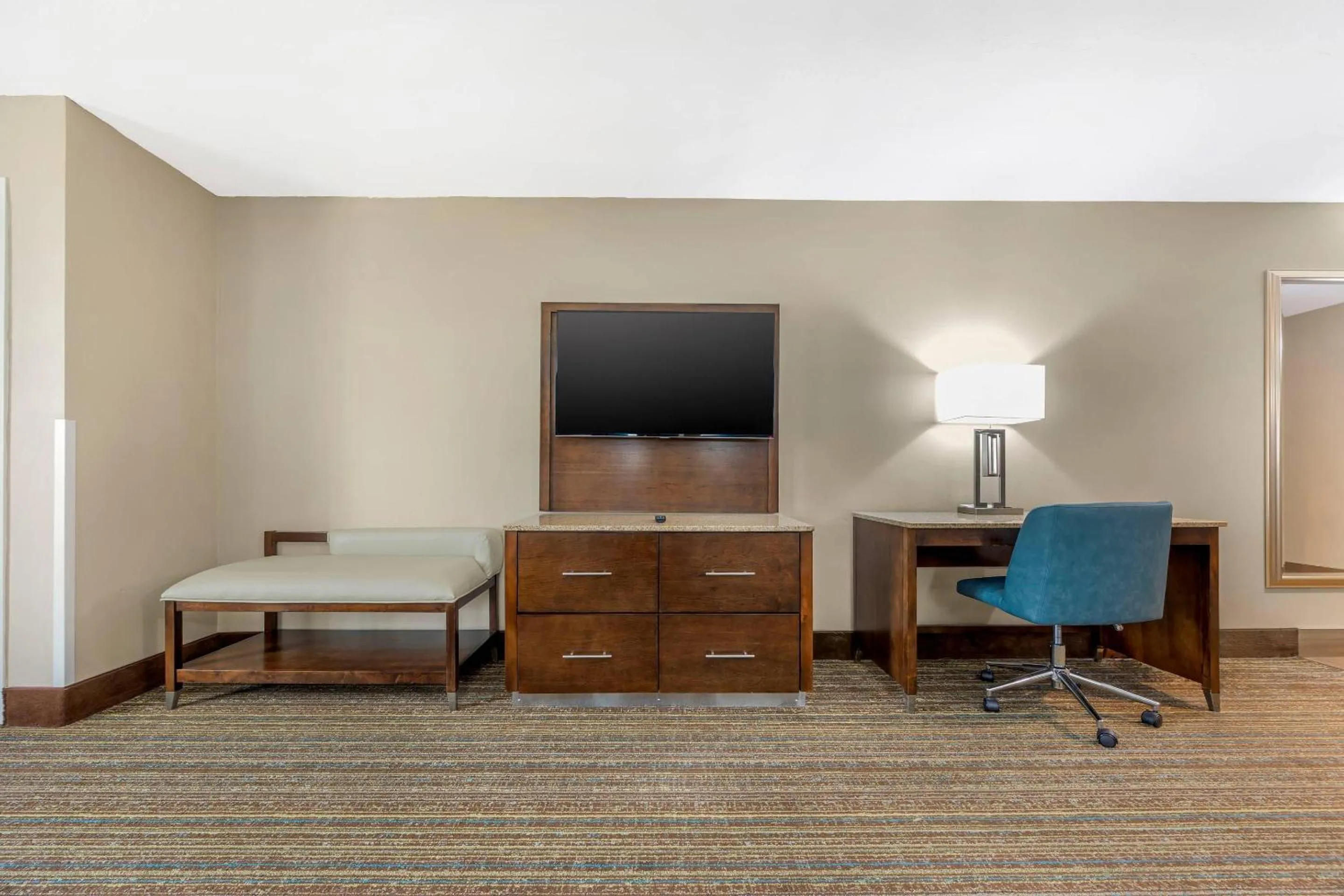 Bedroom in Comfort Suites of Las Cruces I-25 North