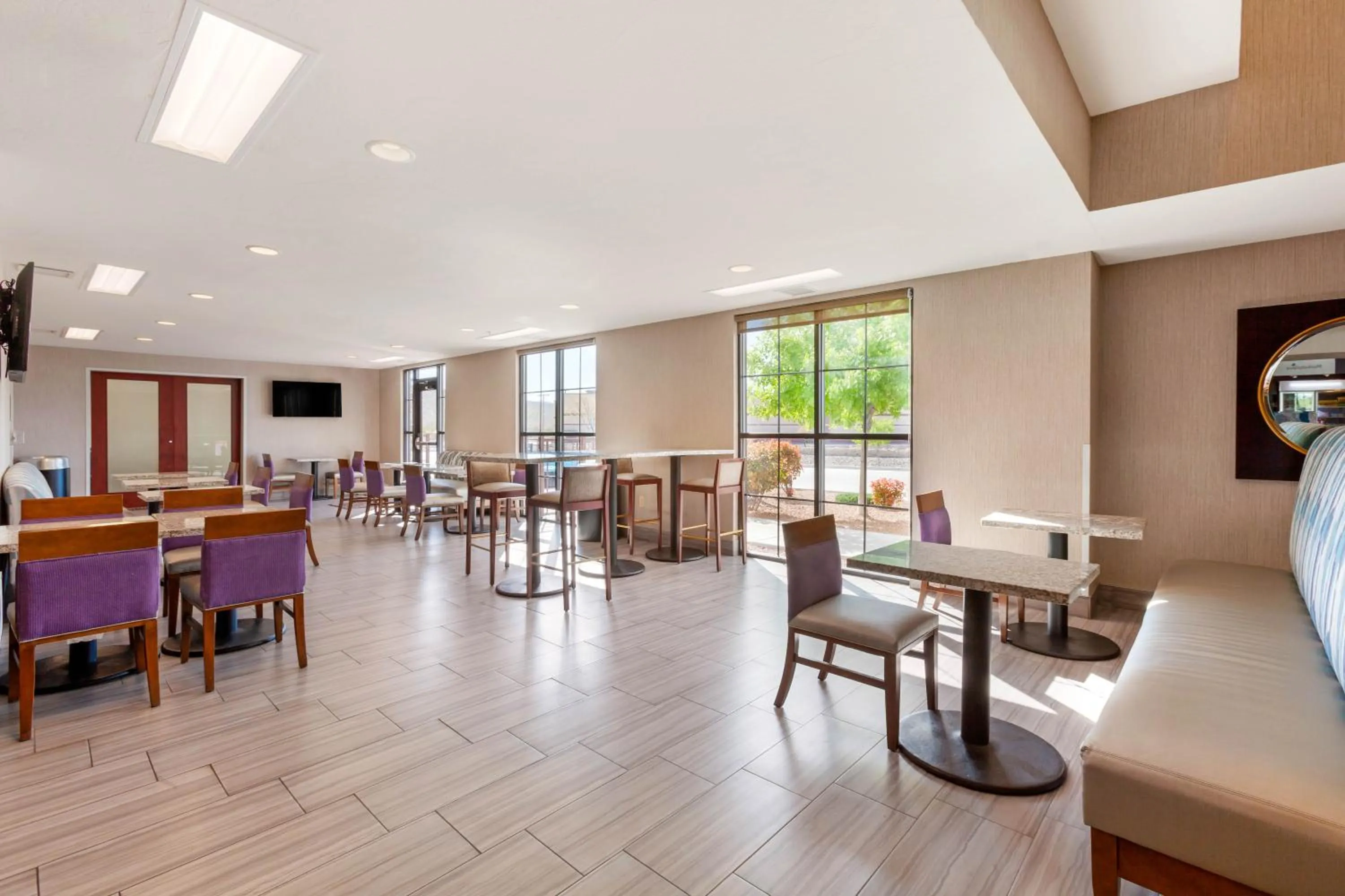 Breakfast in Comfort Suites of Las Cruces I-25 North