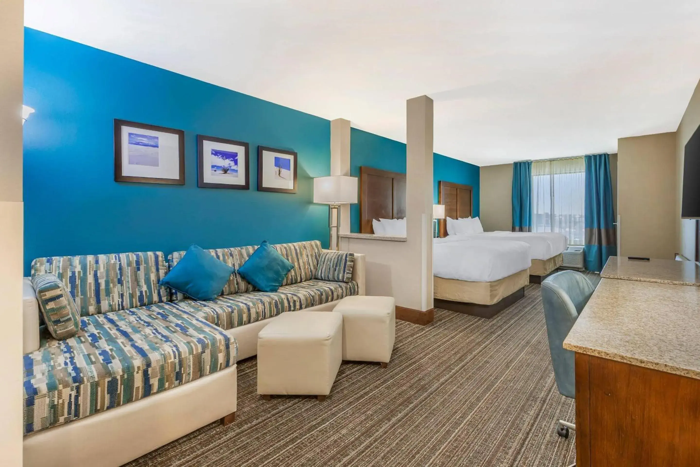 Queen Suite with 2 Queen Beds and Sofa Bed - Nonsmoking - Pets Allowed in Comfort Suites of Las Cruces I-25 North Queen Suite with 2 Queen Beds and Sofa Bed - Nonsmoking - Pets Allowed in Comfort Suites of Las Cruces I-25 North
