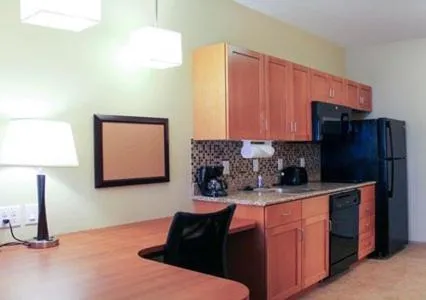 Kitchen or kitchenette in MainStay Suites Tioga