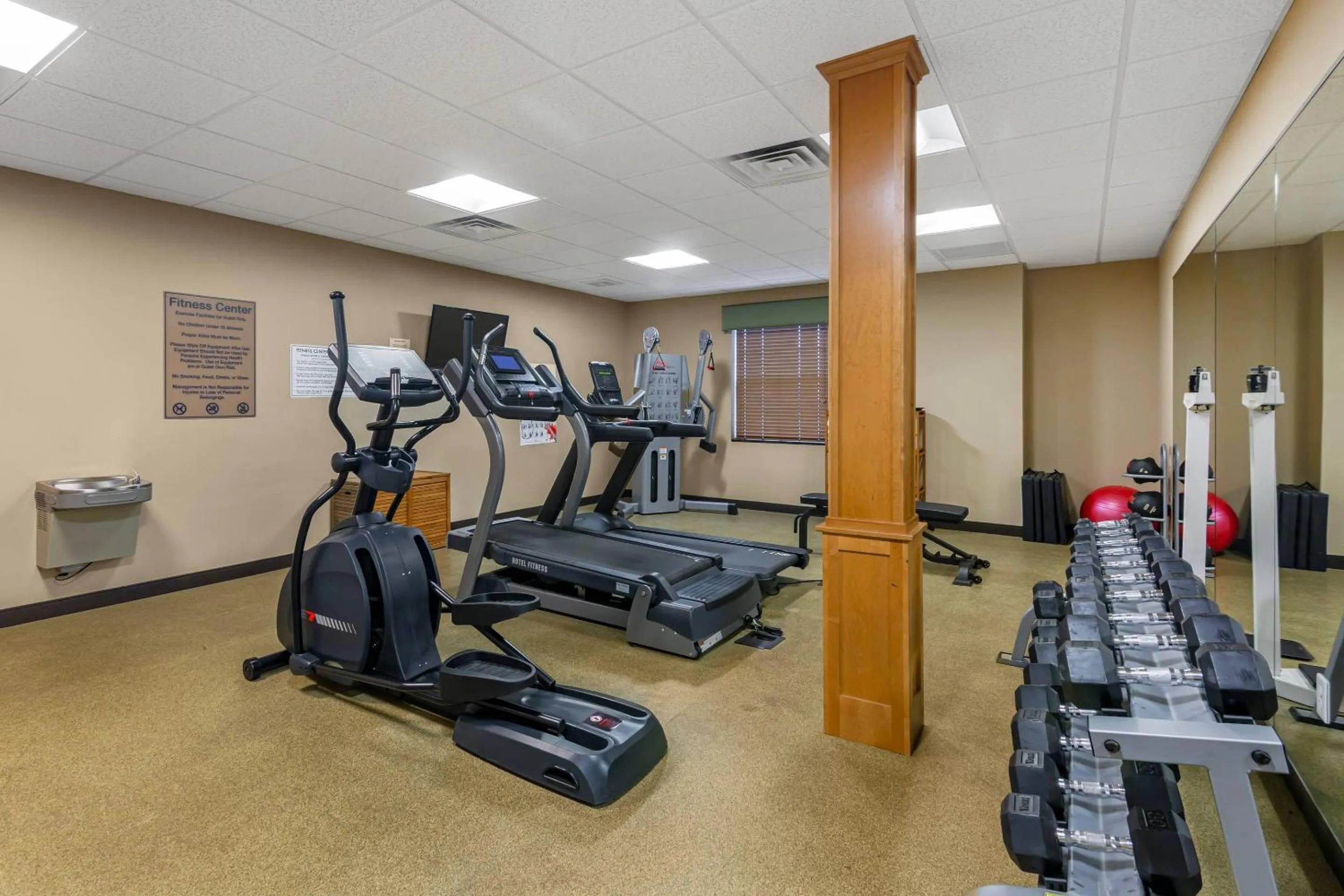 Fitness centre/facilities in MainStay Suites Tioga