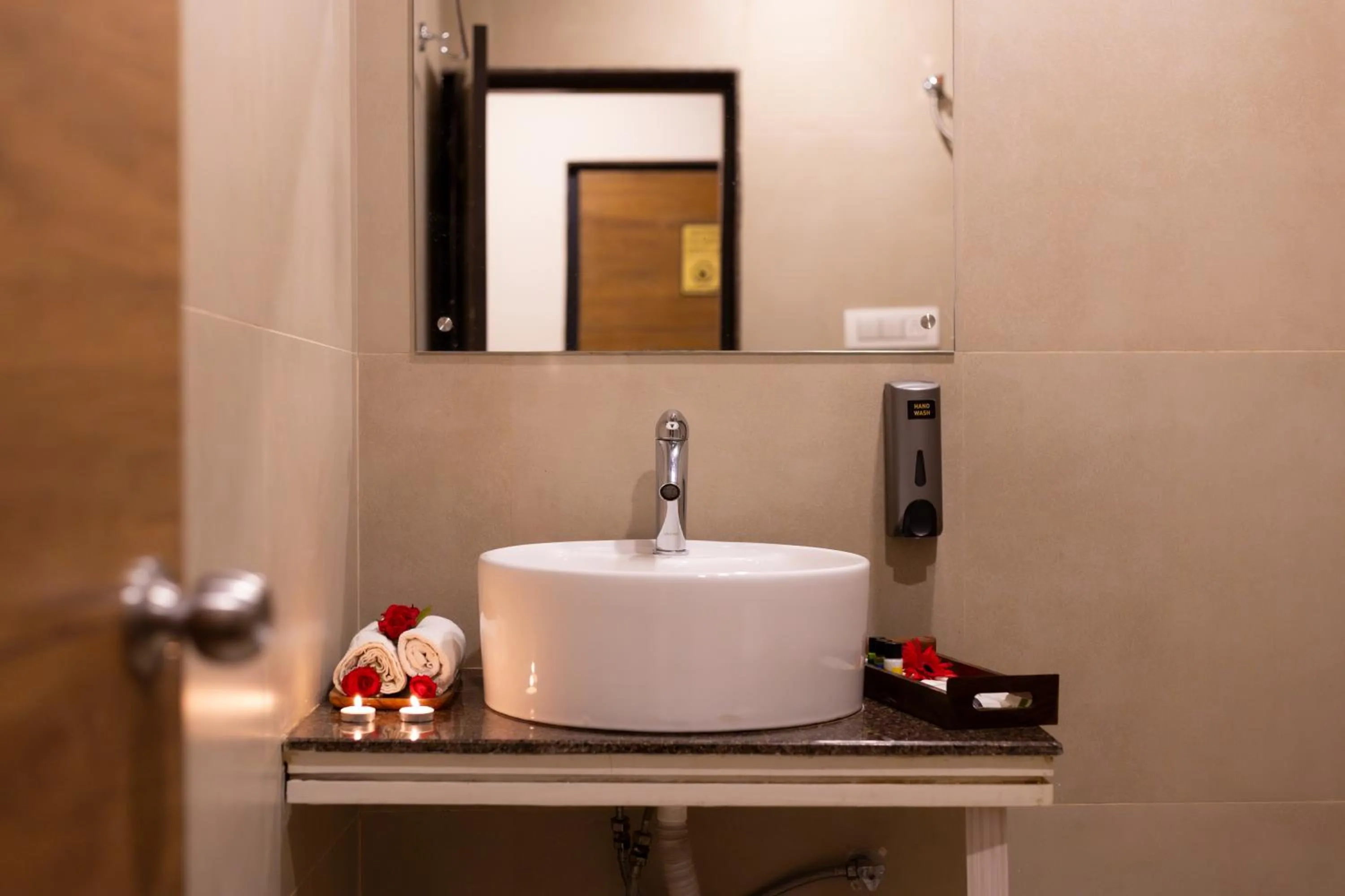 INDUS TIARA- A Corporate Boutique Hotel