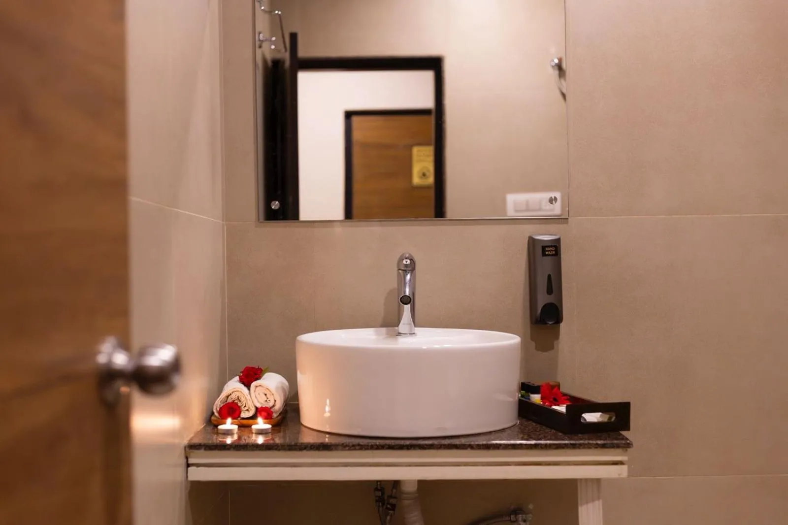 INDUS TIARA- A Corporate Boutique Hotel