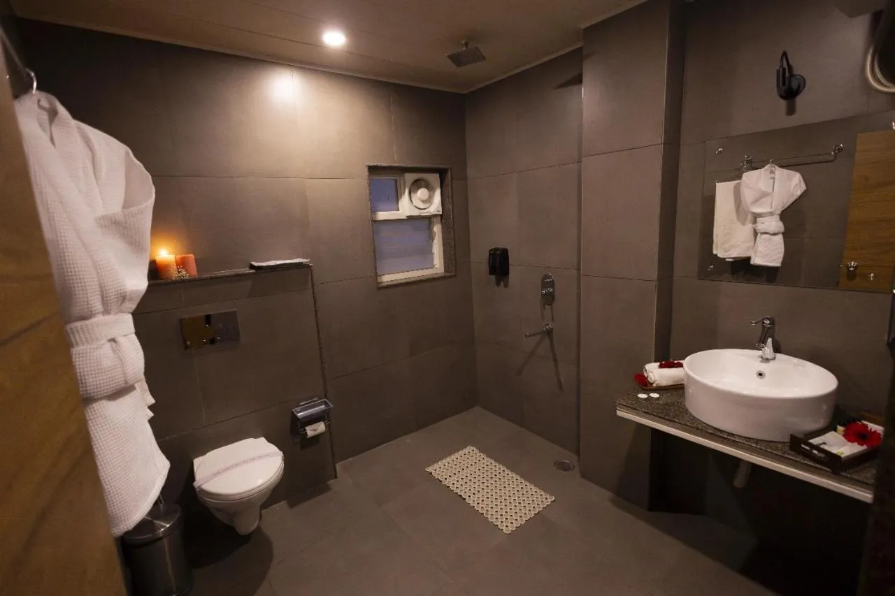 INDUS TIARA- A Corporate Boutique Hotel
