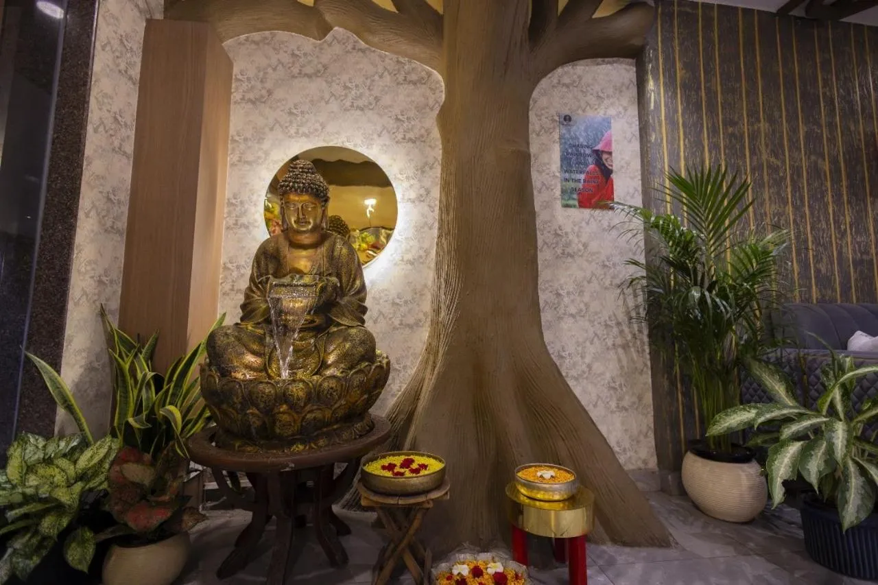 Lobby or reception in INDUS TIARA- A Corporate Boutique Hotel