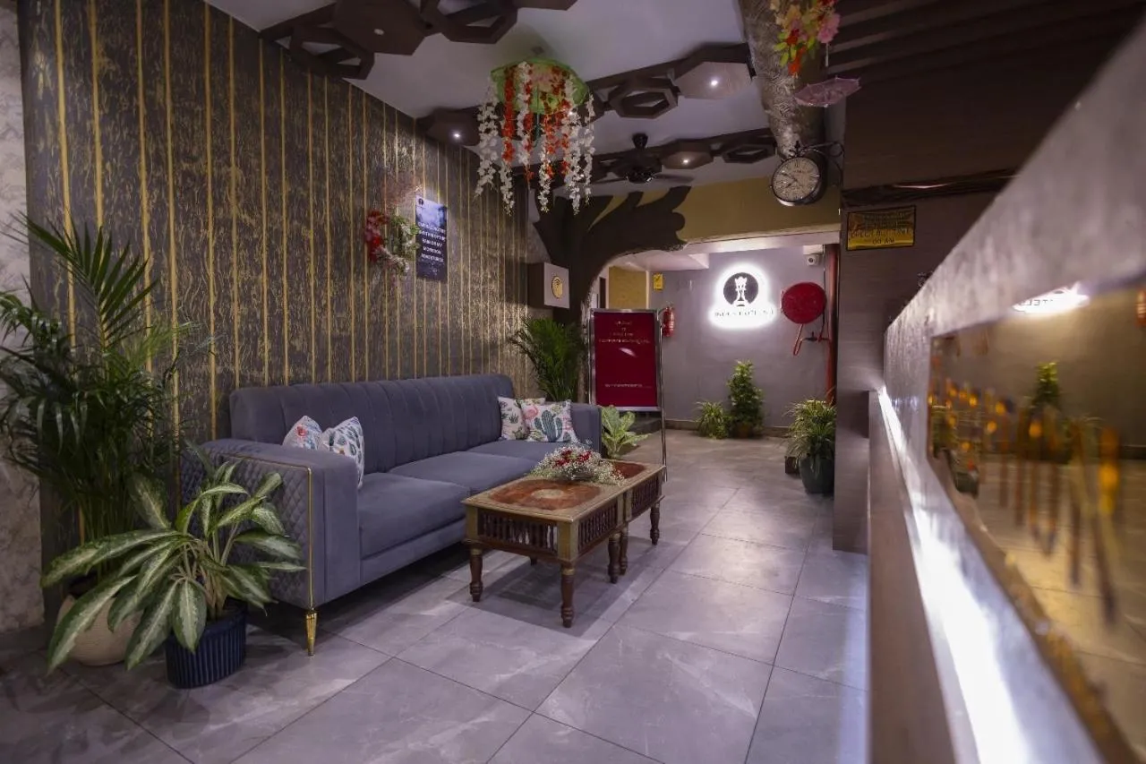 Seating area in INDUS TIARA- A Corporate Boutique Hotel