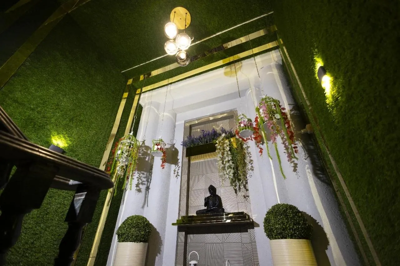 Decorative detail in INDUS TIARA- A Corporate Boutique Hotel