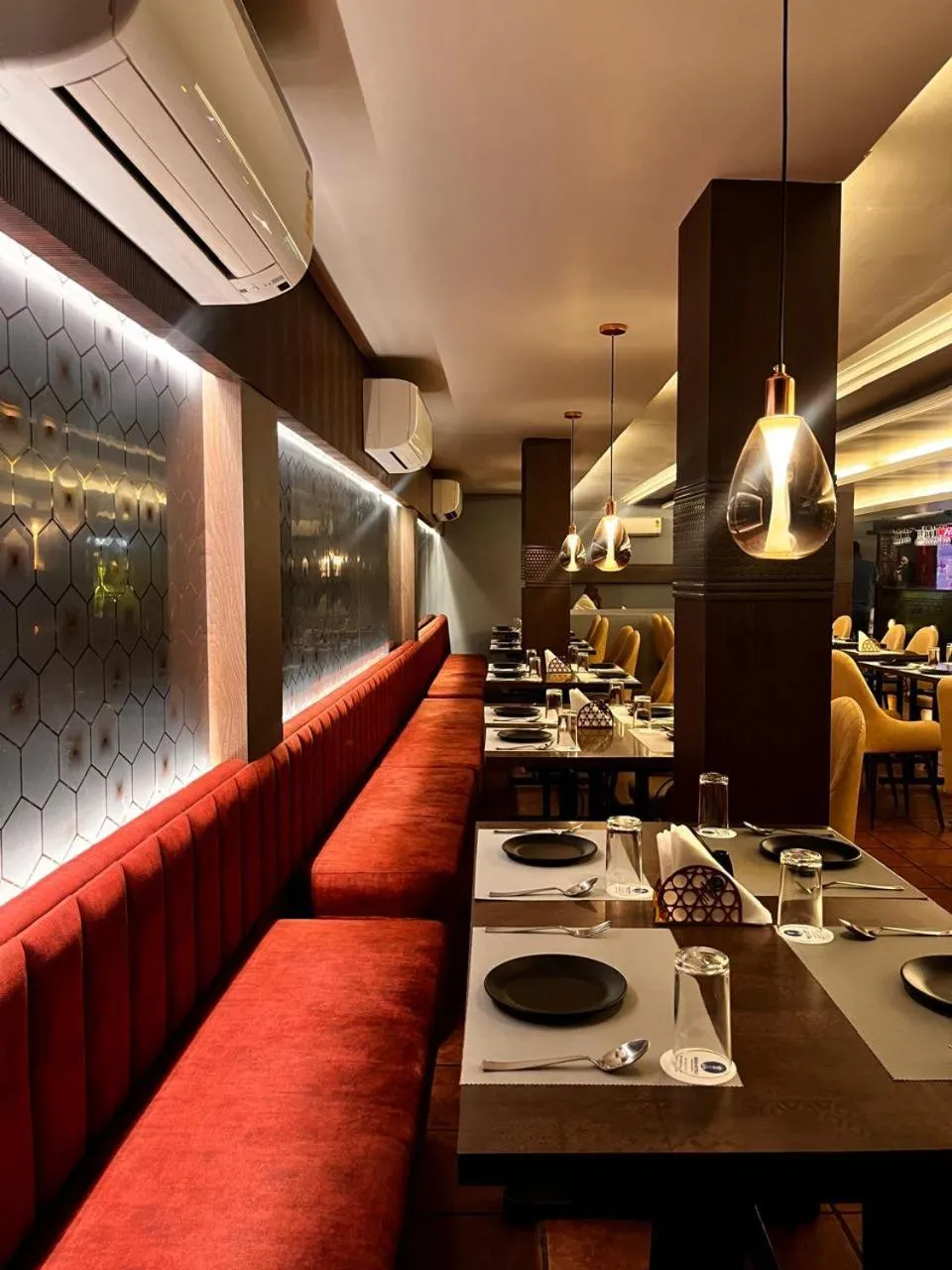 Restaurant/places to eat in INDUS TIARA- A Corporate Boutique Hotel
