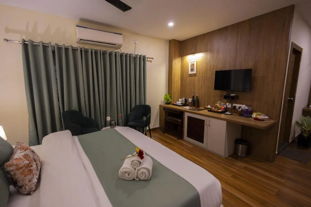 Bed in INDUS TIARA- A Corporate Boutique Hotel