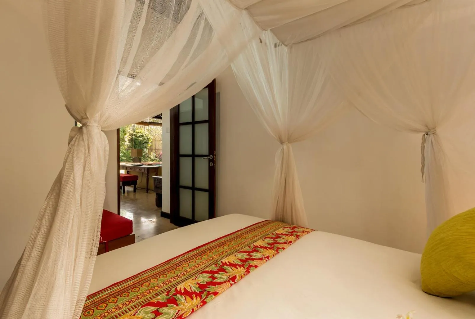Bedroom, Bed in Villa Eight