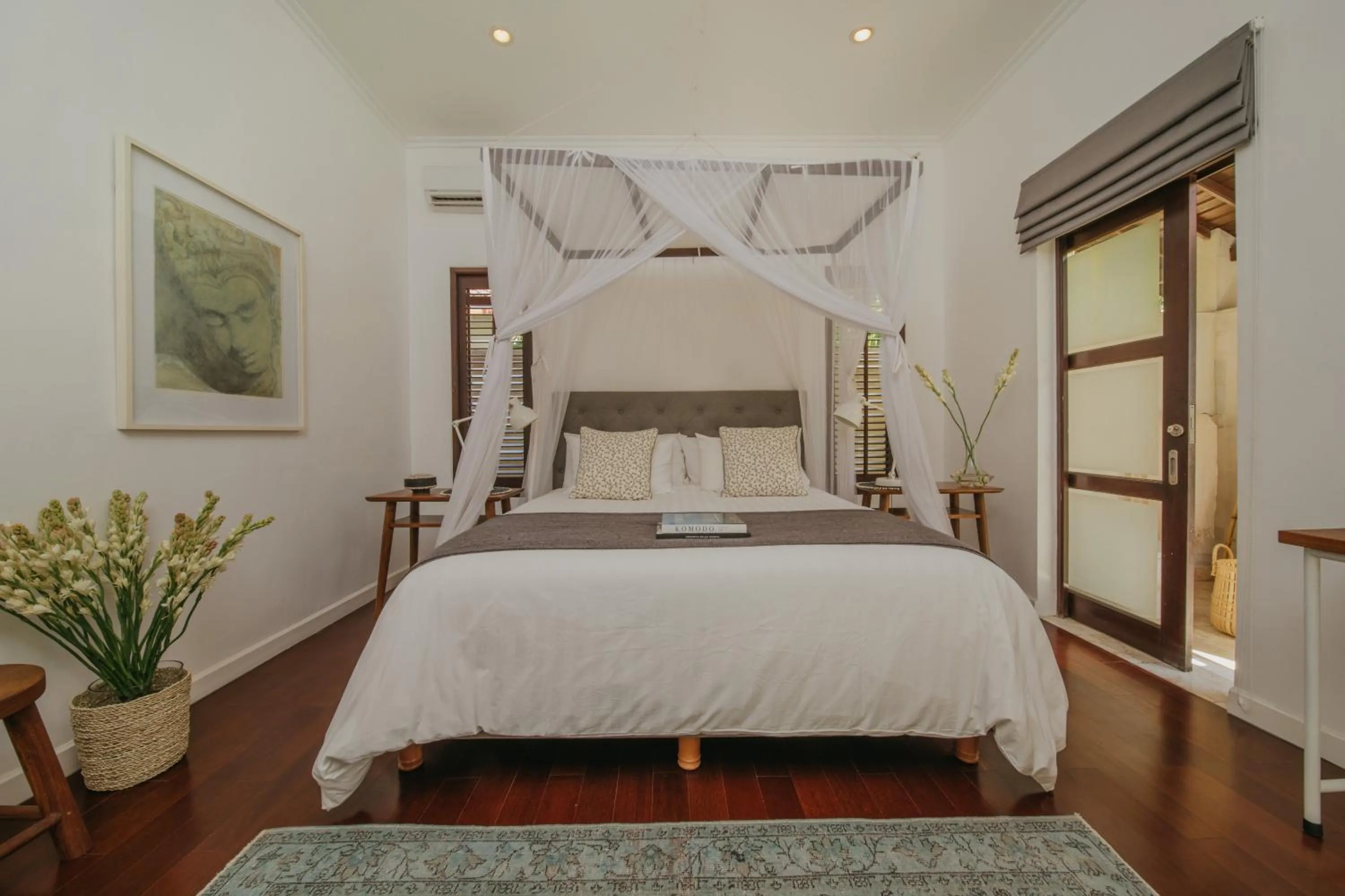 Bedroom, Bed in Villa Eight