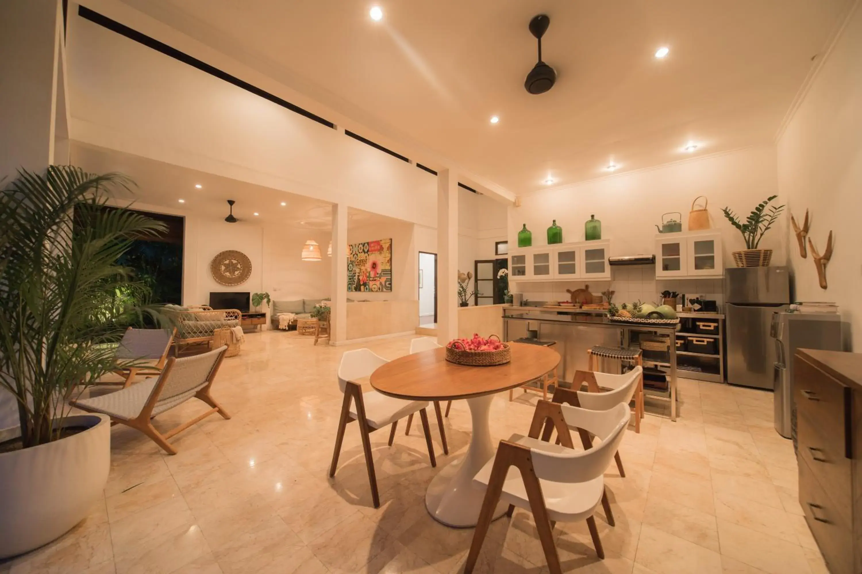 Restaurant/places to eat in Villa Eight Restaurant/places to eat in Villa Eight