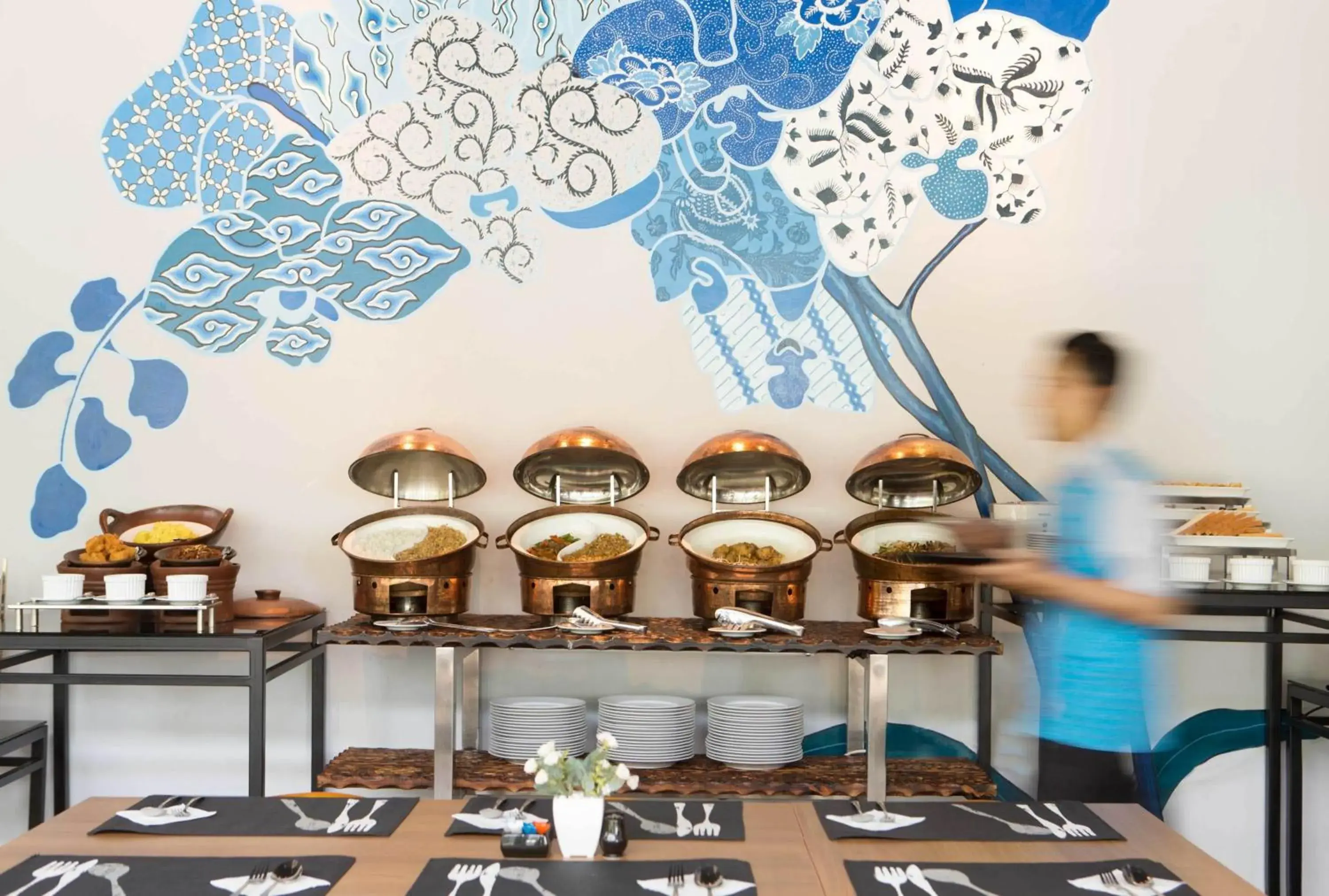 Restaurant/places to eat in BATIQA Hotel Cirebon Restaurant/places to eat in BATIQA Hotel Cirebon