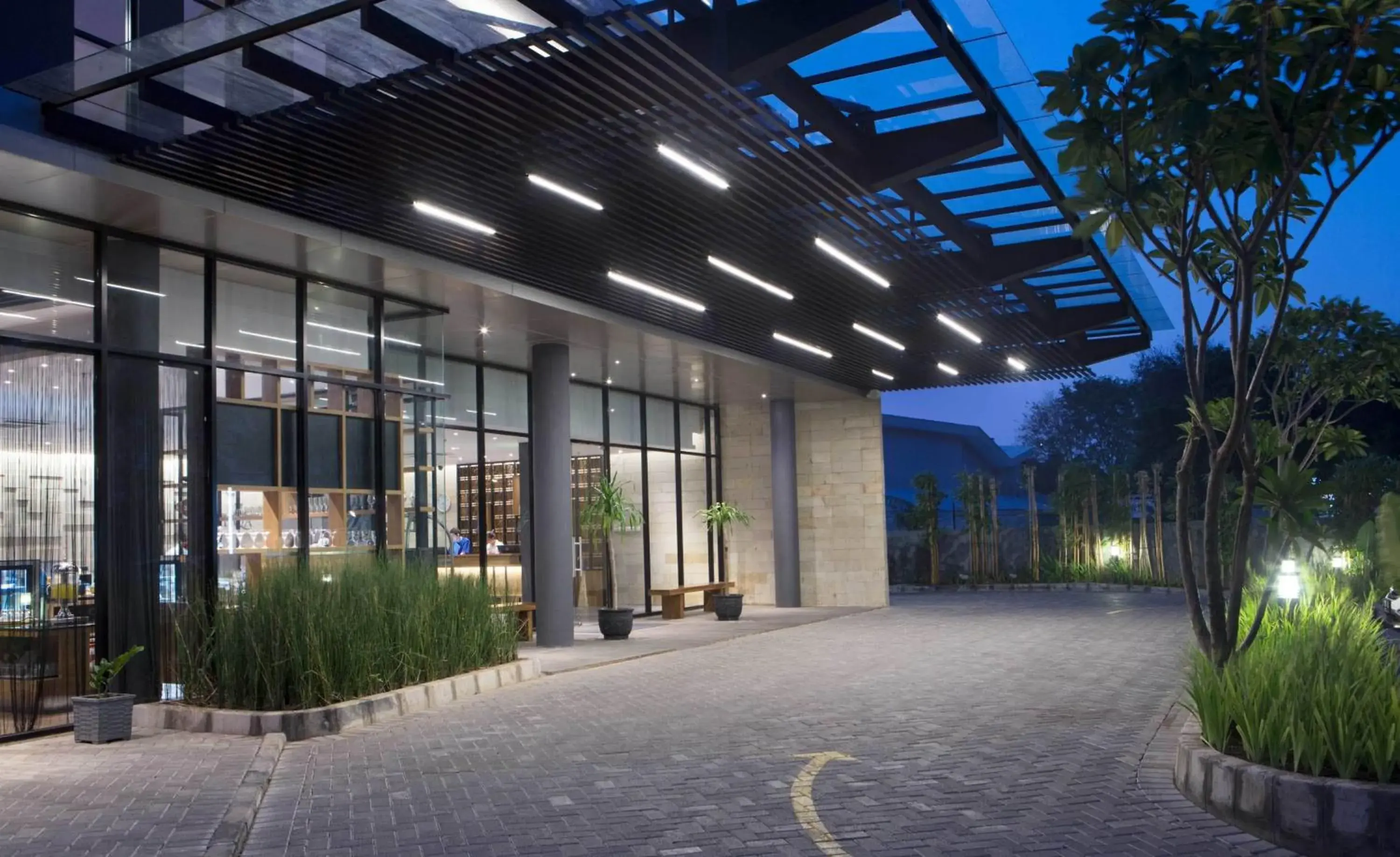 Facade/entrance in BATIQA Hotel Cirebon Facade/entrance in BATIQA Hotel Cirebon