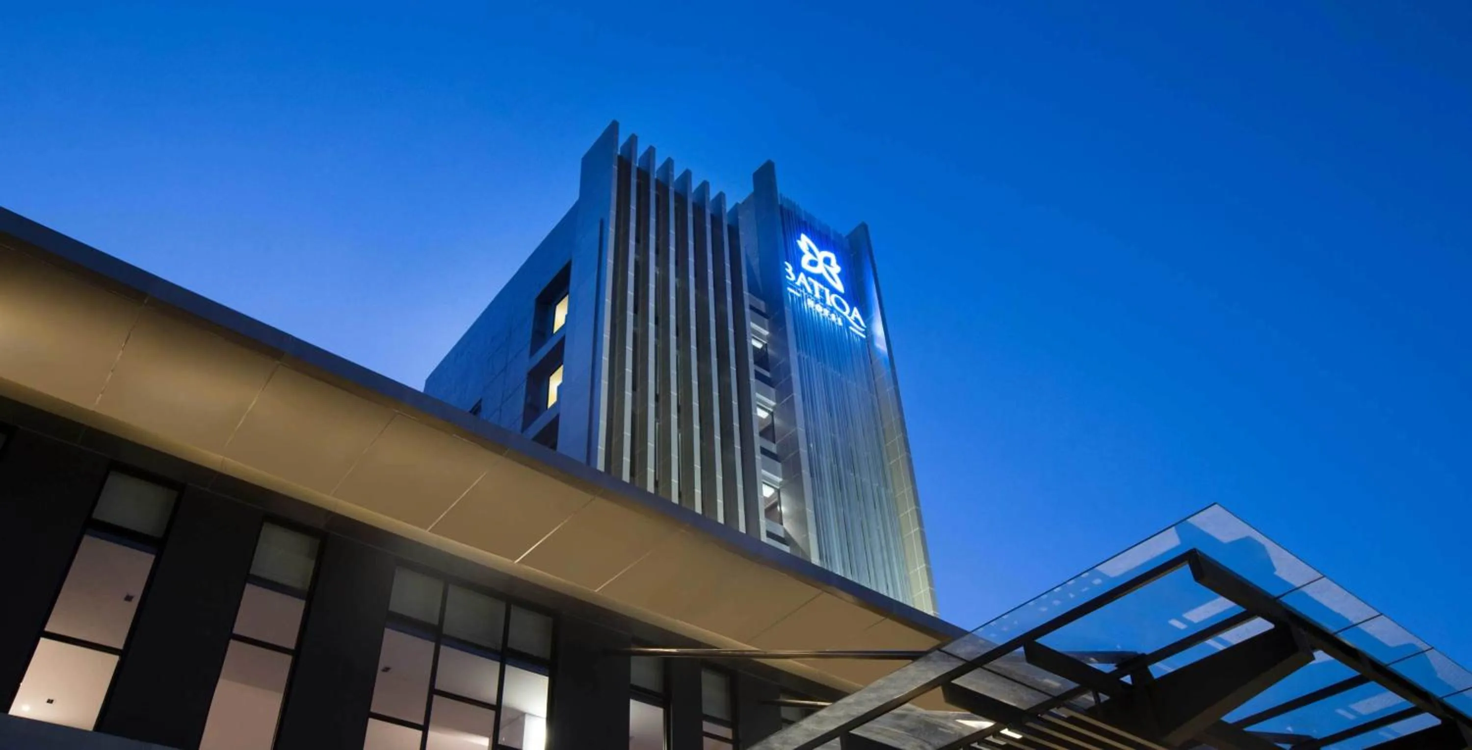 Facade/entrance in BATIQA Hotel Cirebon