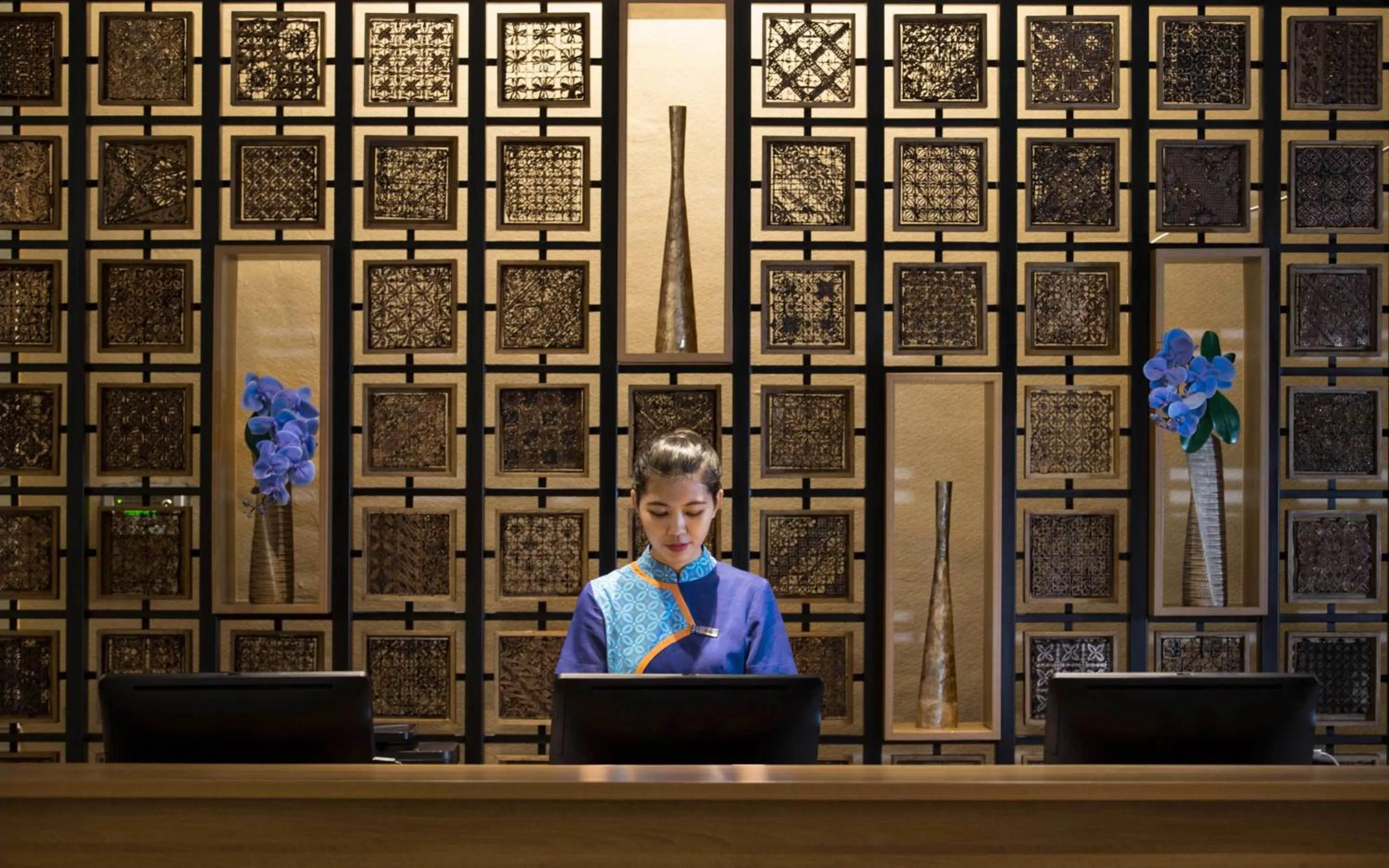 Lobby or reception in BATIQA Hotel Cirebon