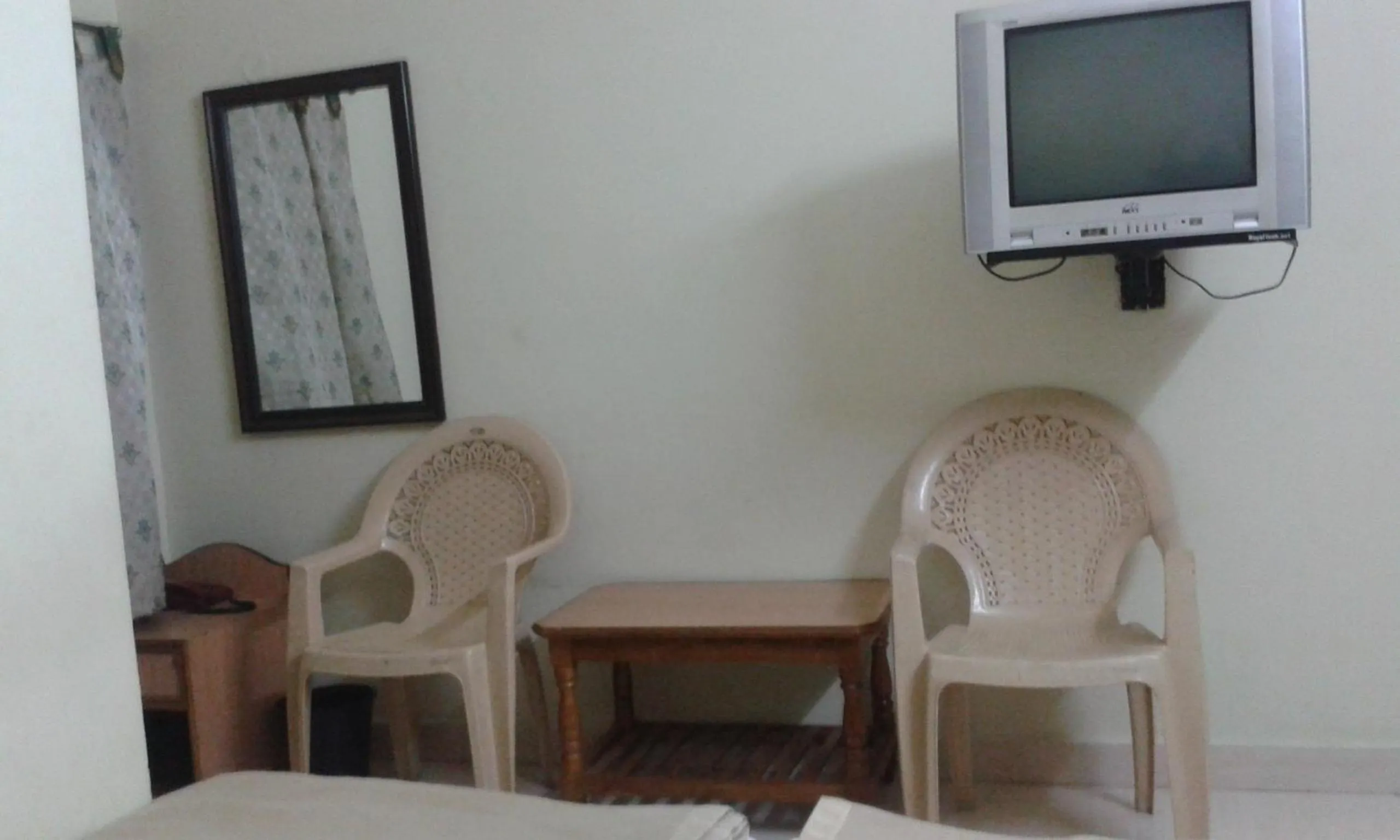 TV and multimedia in Hotel Agarala Residency