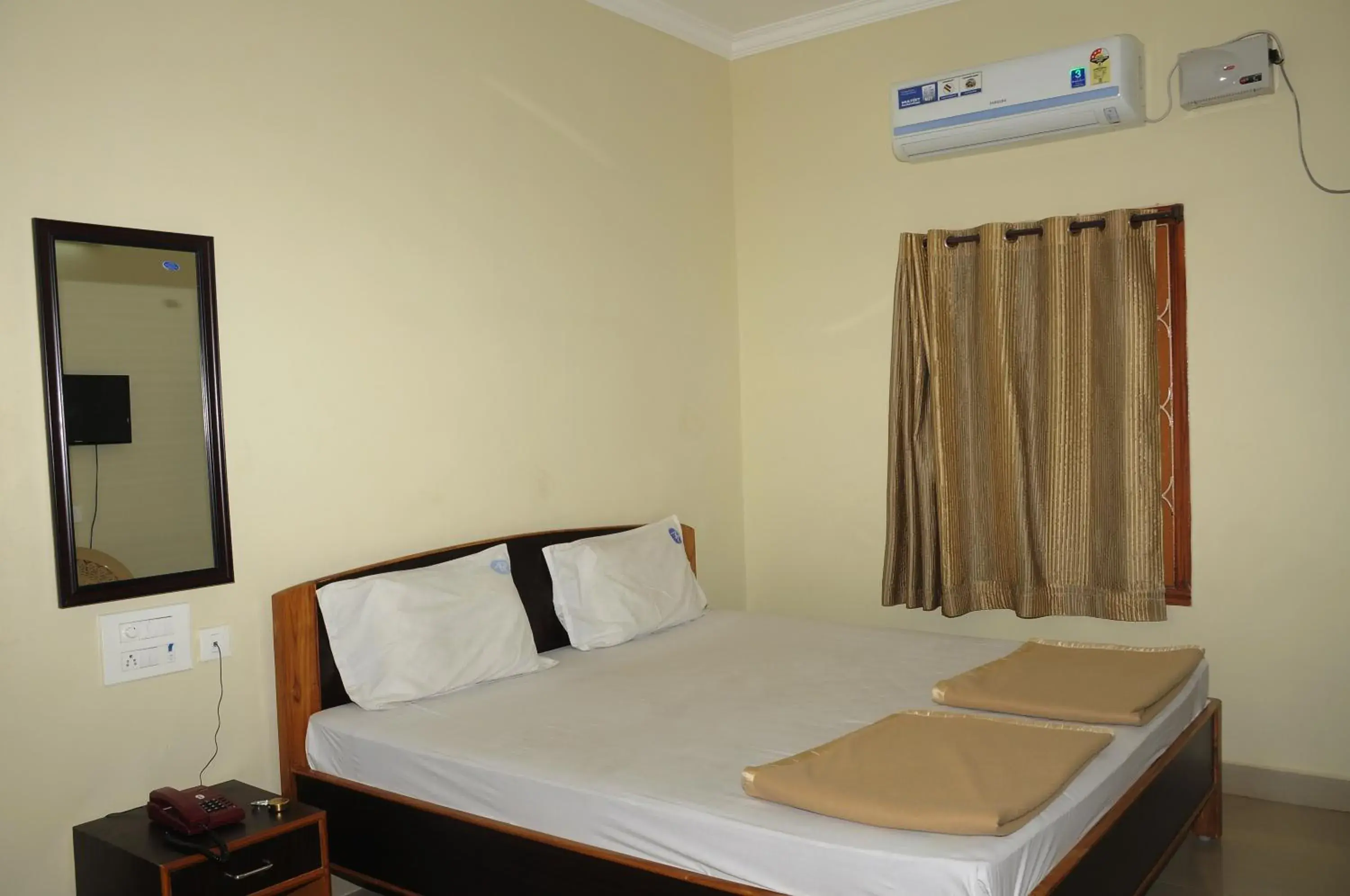 Bed in Hotel Agarala Residency Bed in Hotel Agarala Residency