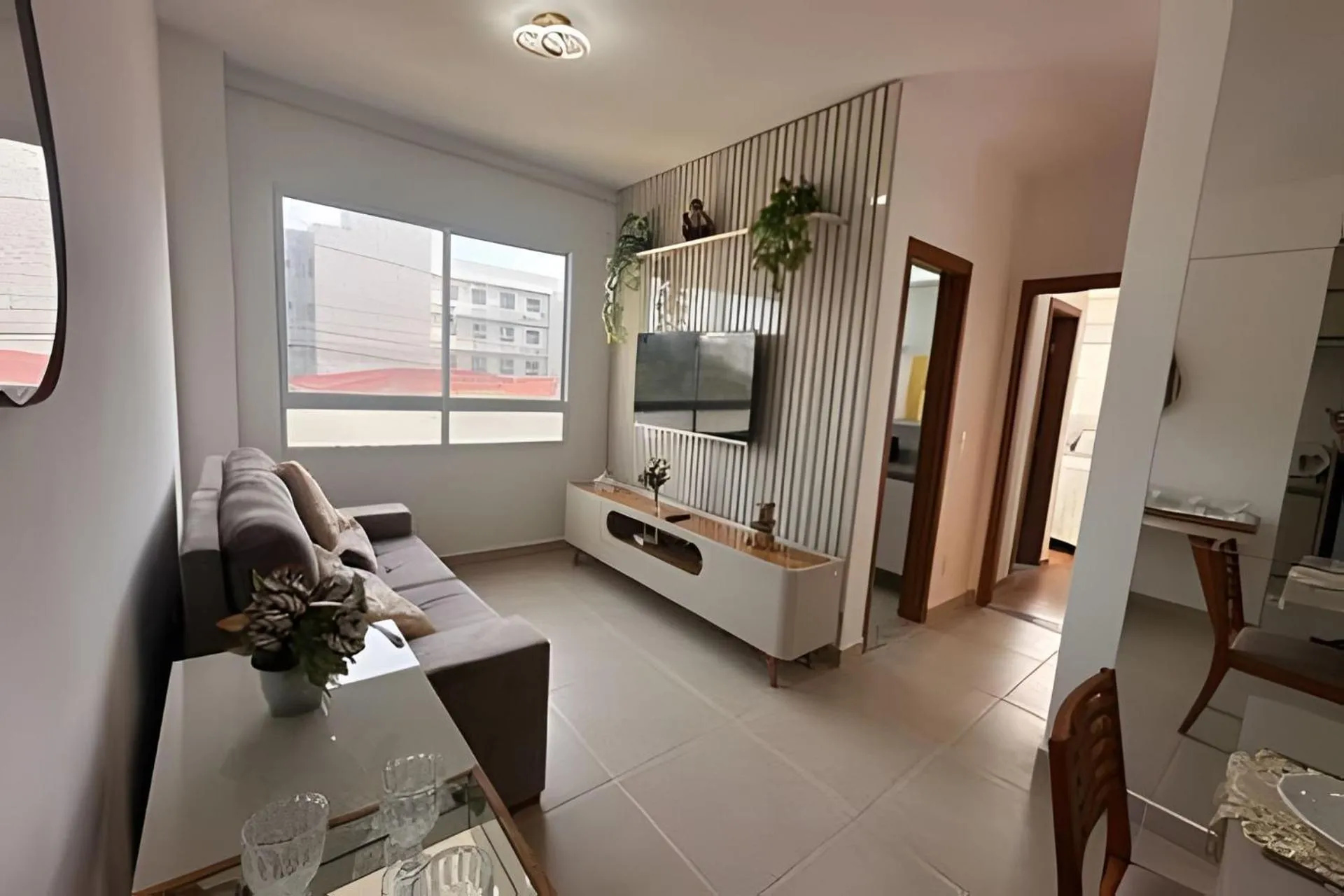 Apartamento na praia, 2 quartos e área de lazer