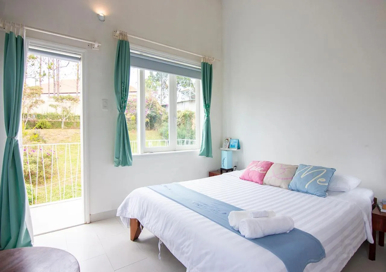 Bed in Lu Tan Residence