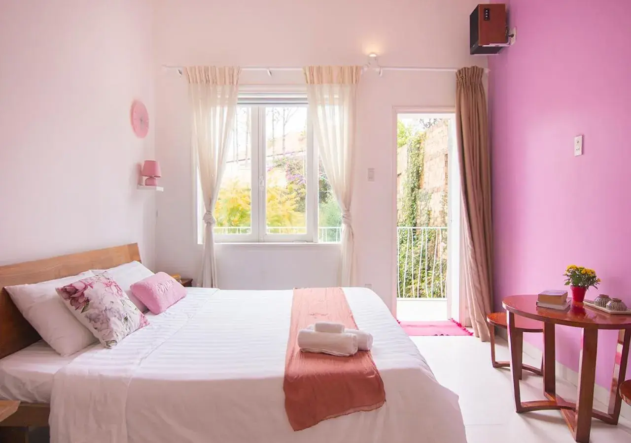 Double Room with Balcony in Lu Tan Residence Double Room with Balcony in Lu Tan Residence