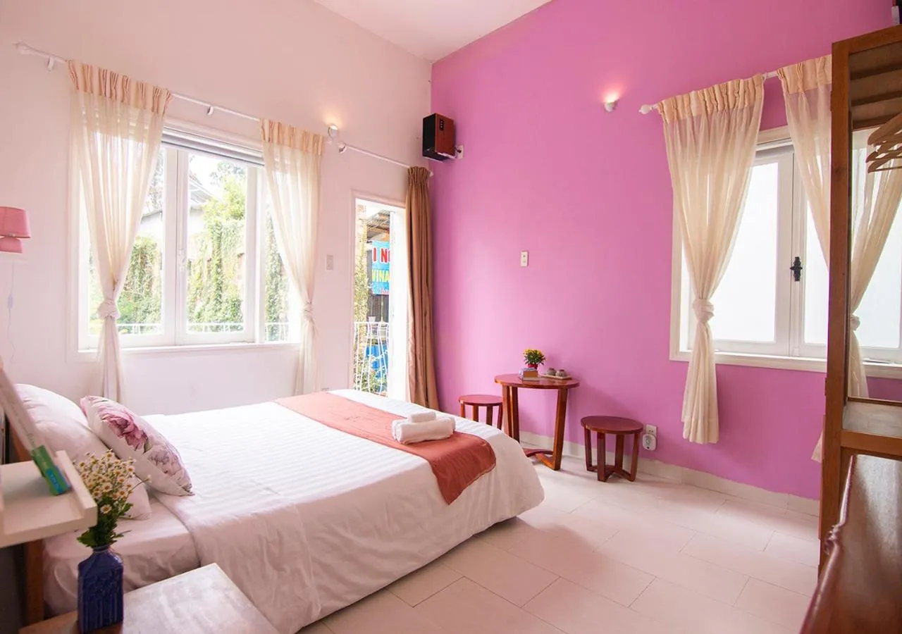 Bed in Lu Tan Residence