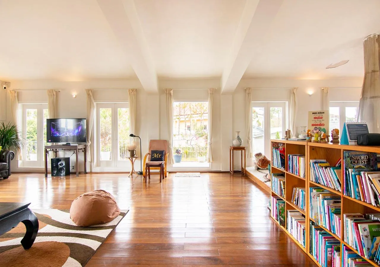 Communal lounge/ TV room in Lu Tan Residence