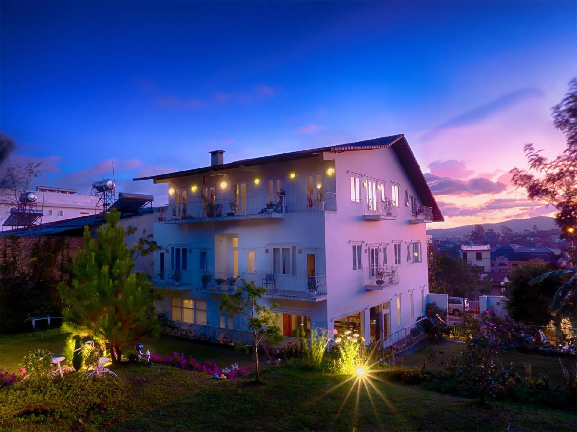 Property building in Lu Tan Residence