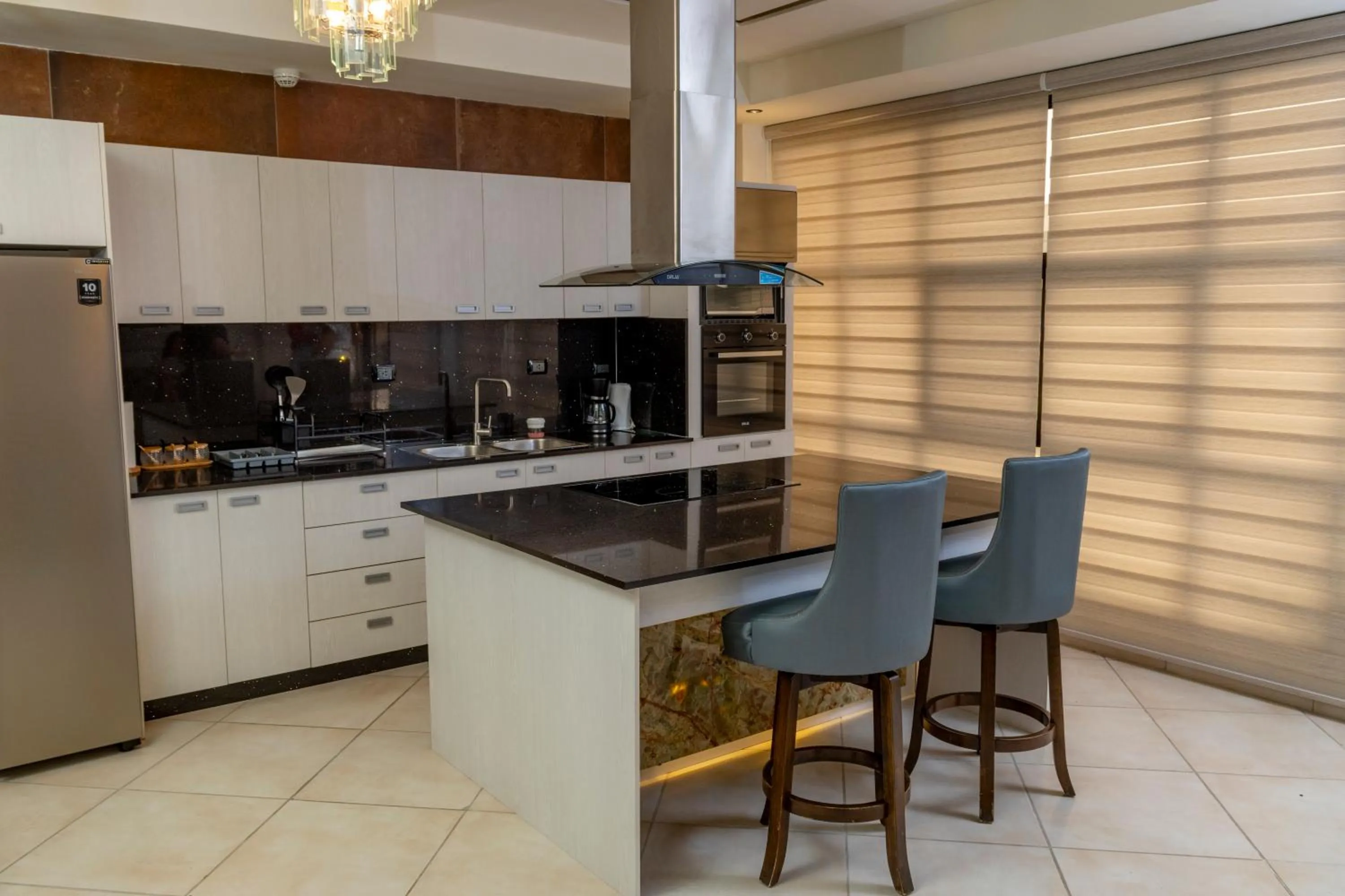 Kitchen or kitchenette in Luxury Canyon Suites