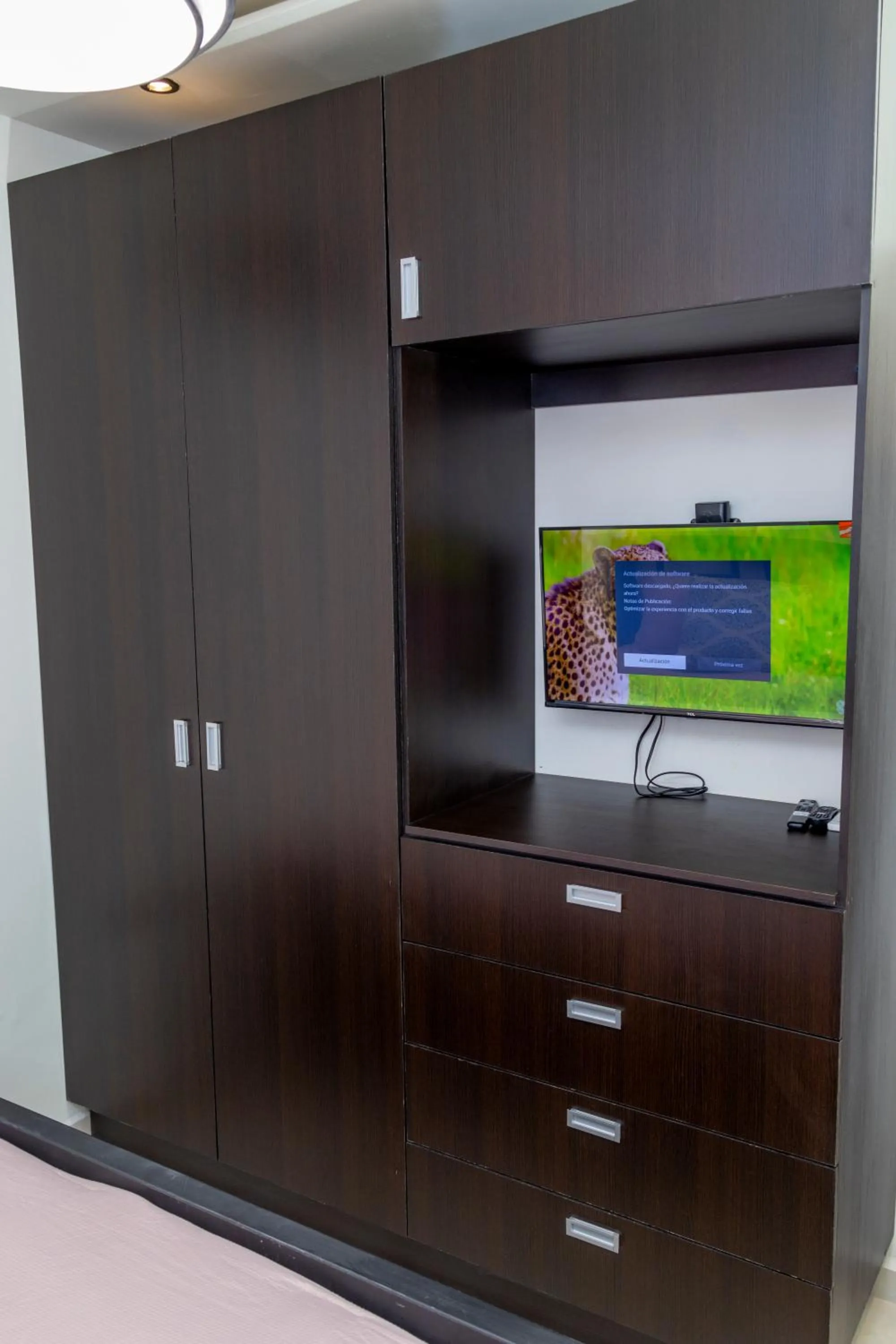 TV and multimedia in Luxury Canyon Suites