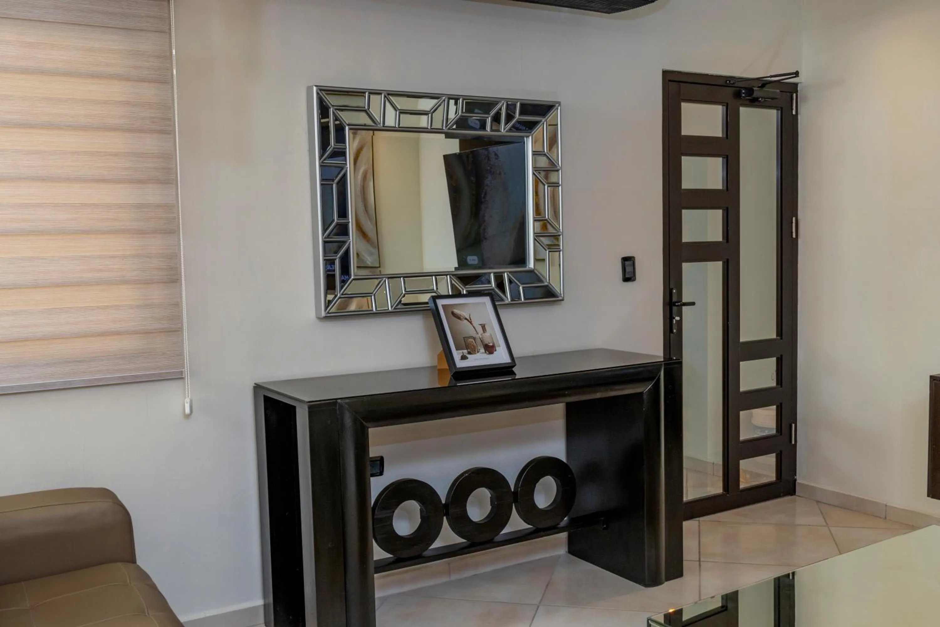 Decorative detail in Luxury Canyon Suites