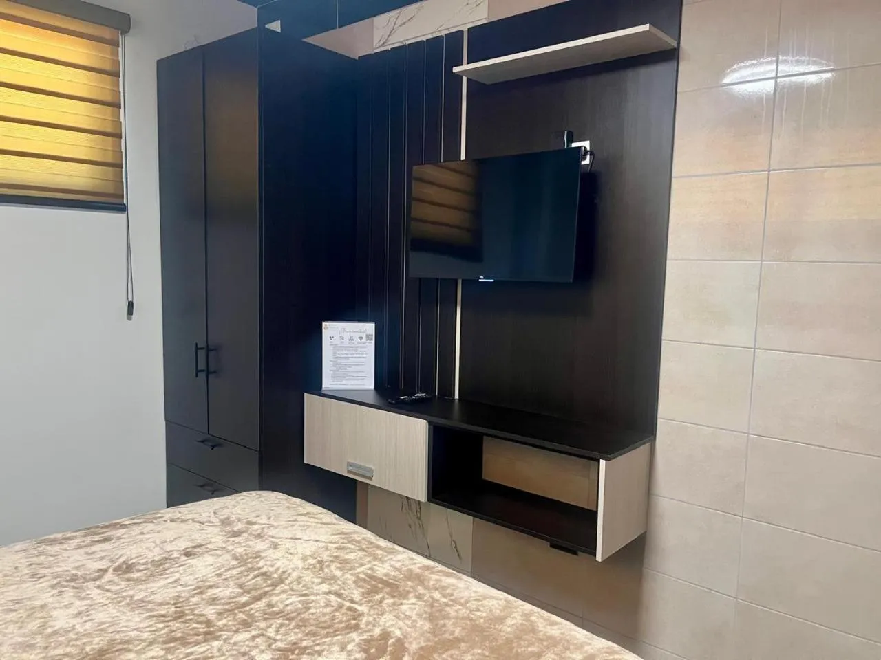 TV and multimedia, Bed in Luxury Canyon Suites