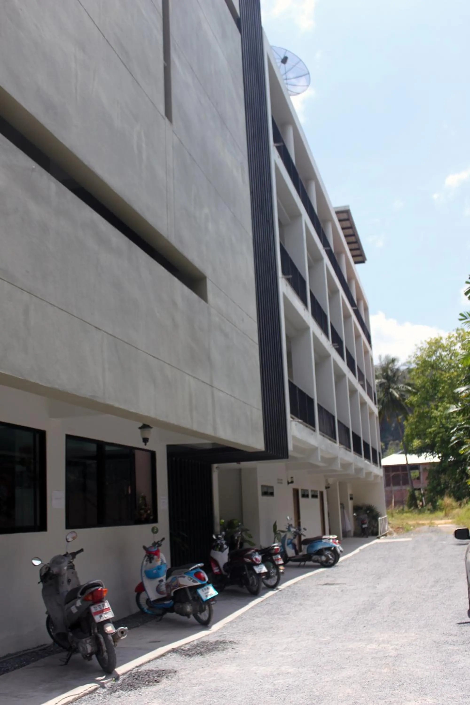 Facade/entrance in Cozy Rabbit Hotel